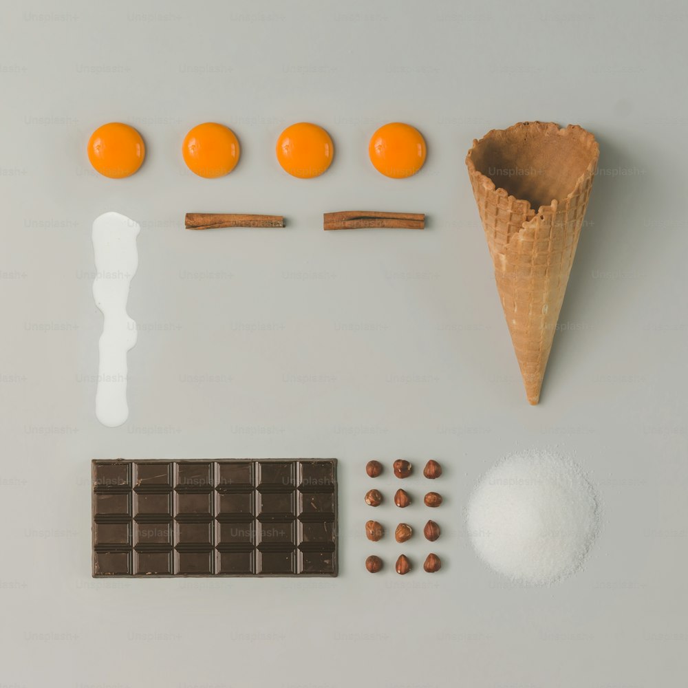 Ricetta del gelato al cioccolato. Infografica stile alimentare. Posa piatta. Concetto di cottura.