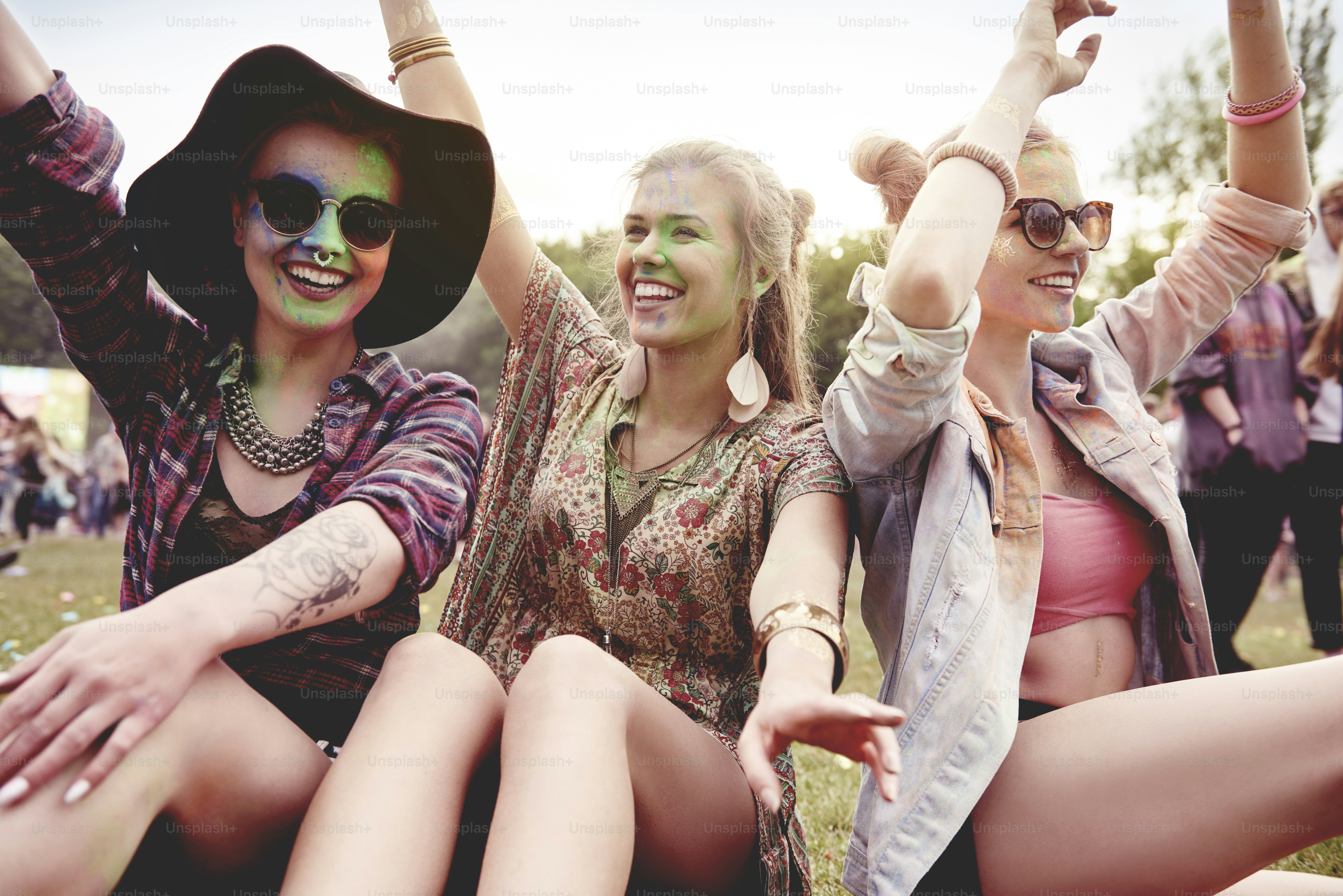 Girls on the crazy party