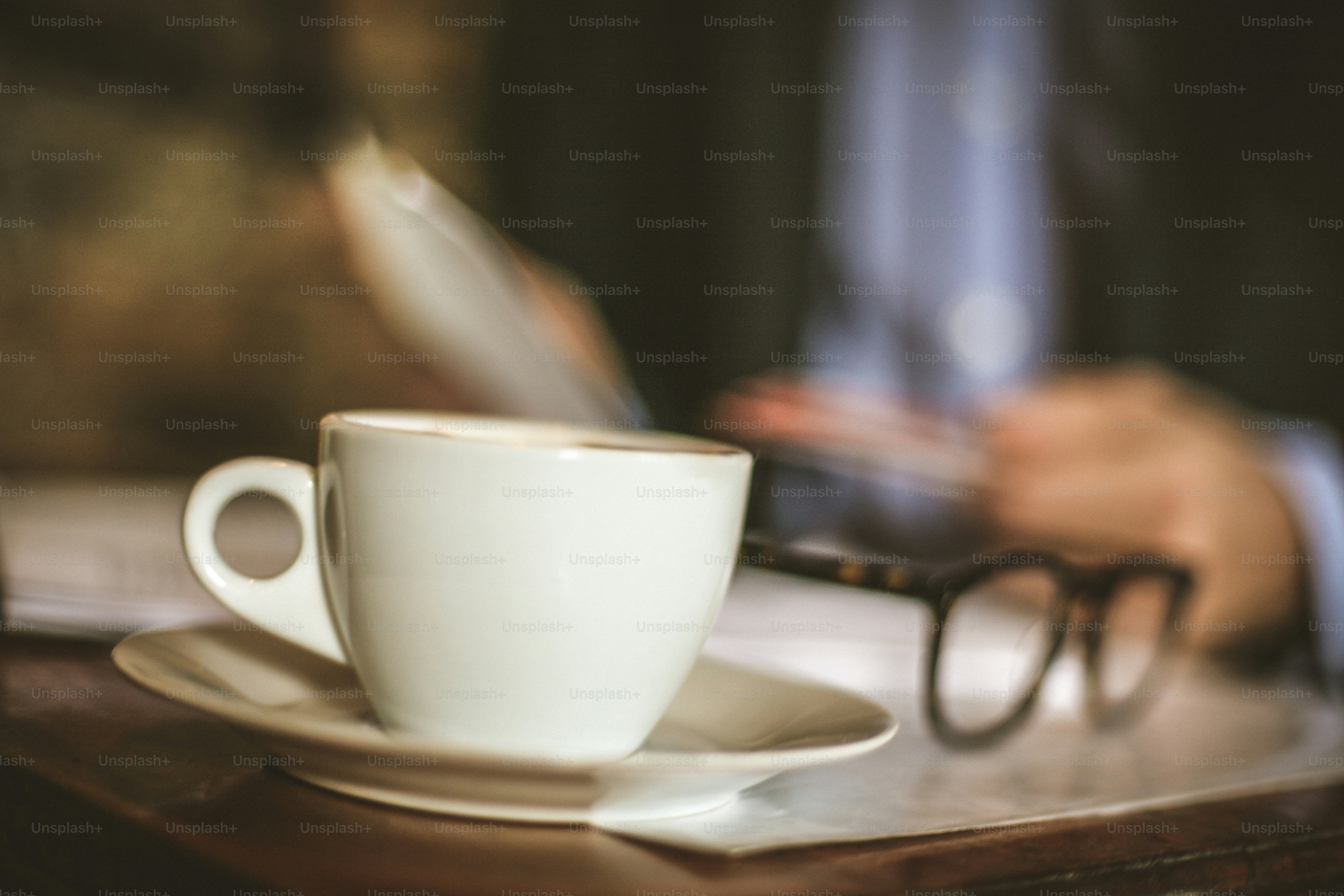 コーヒーはビジネスの休息に最適です。 クローズアップ。