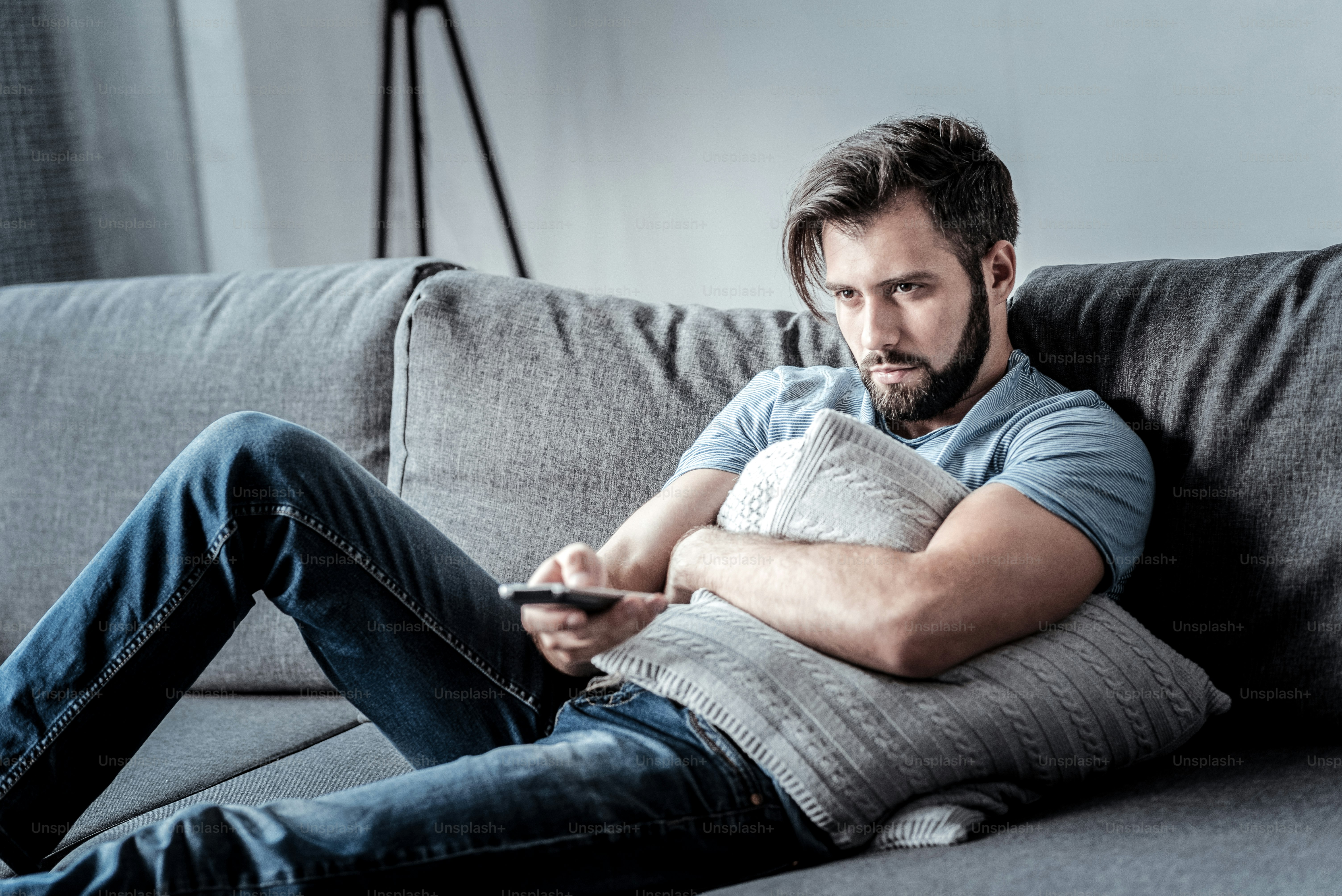 Who Is More Loyal Male Or Female In A Relationship - bored man