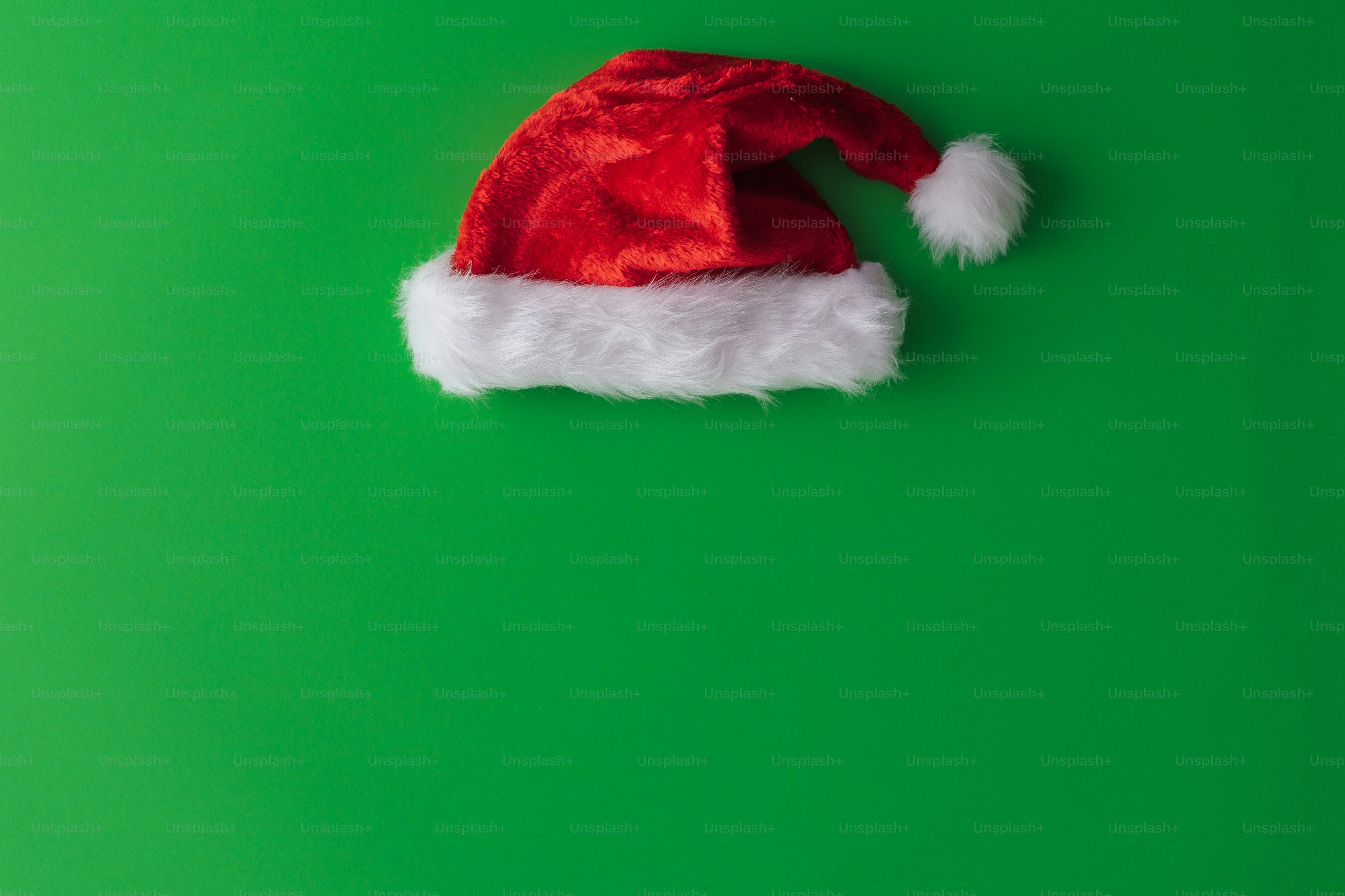 flat-lay-new-year-minimal-photo-funny-christmas-image-on-unsplash