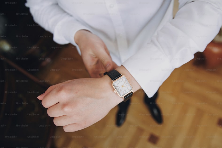 Business casual fuer frauen zeitlos statt trendy — detailed close-up view