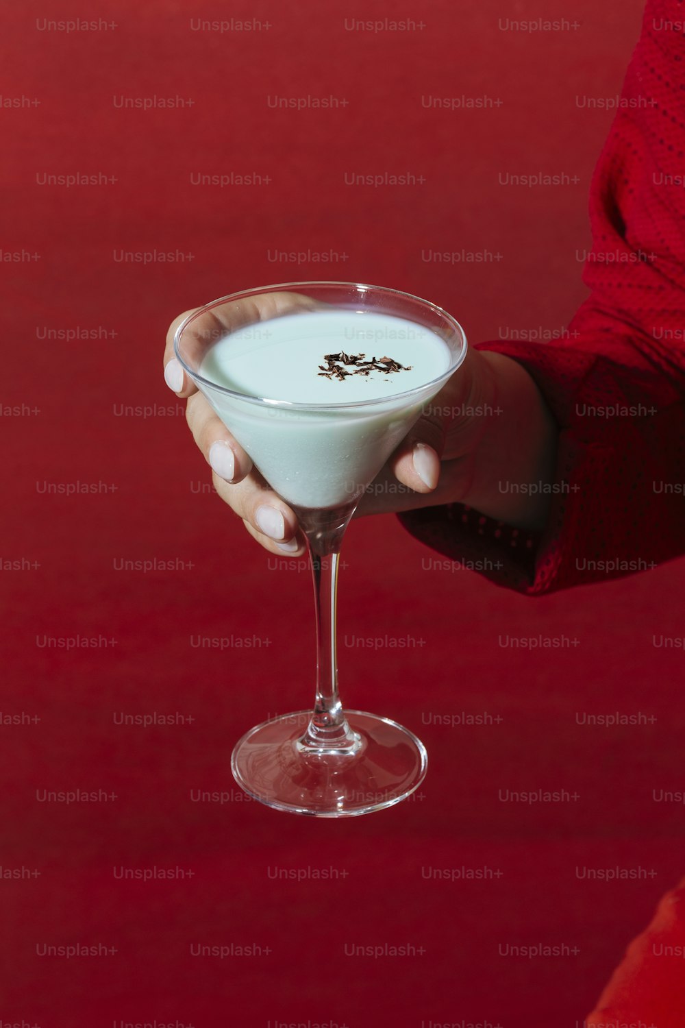 Cocktail Grasshopper, un vieux classique de la Nouvelle-Orléans, avec de la crème de menthe verte. crème de cacao blanche
et crème légère (ou crème liquide au Royaume-Uni)