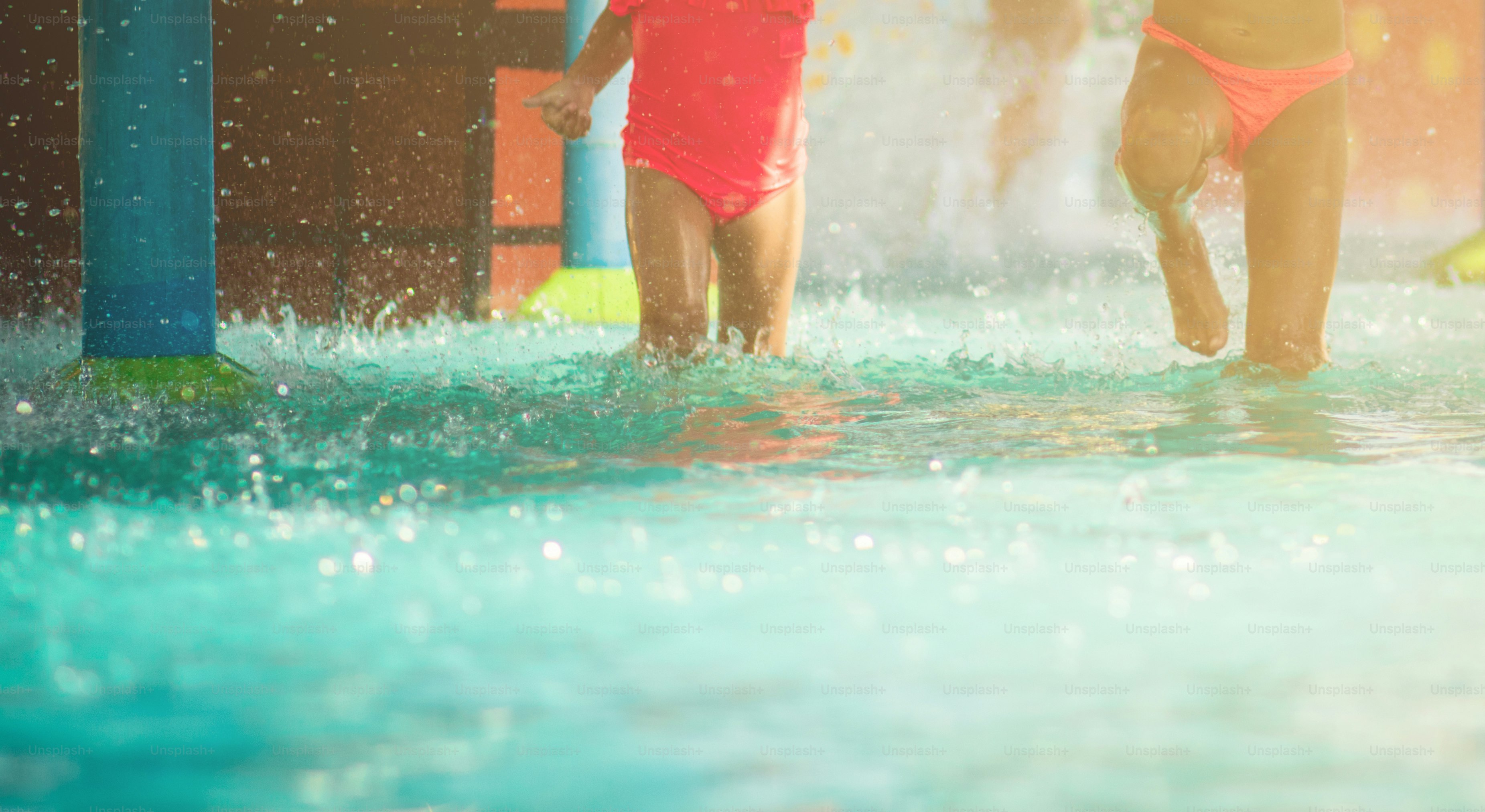 Common to swim. Little girl standing in the pool. photo – Girl Image on ...