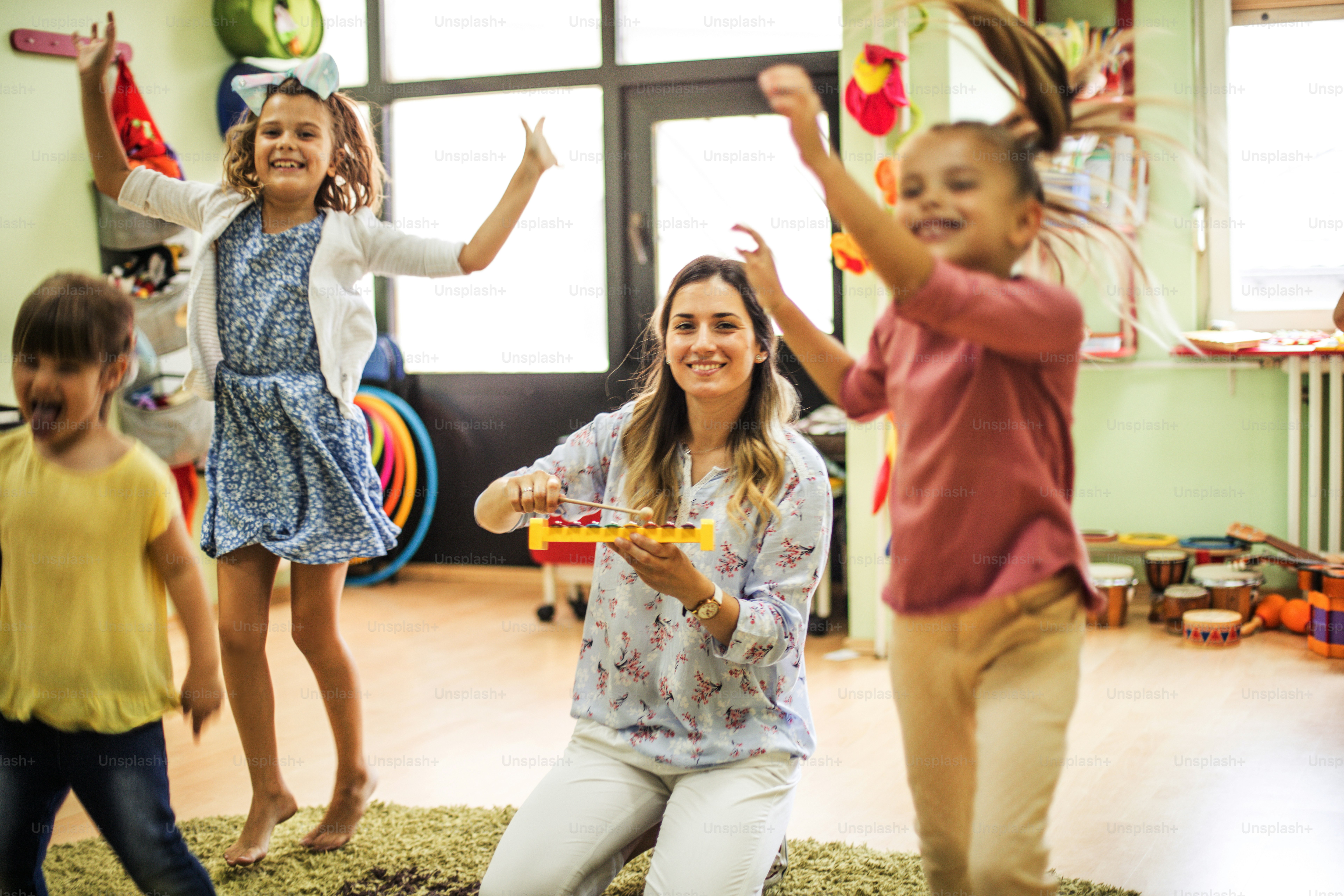 Relax with music. Children in preschool.