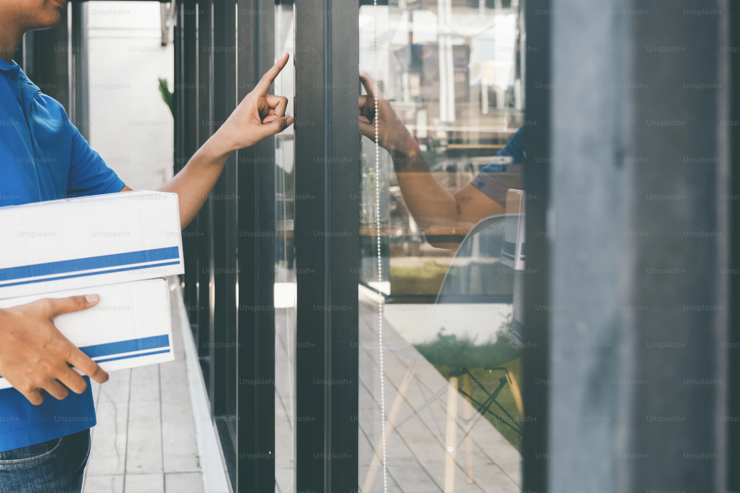 Featured image for Returns & Exchanges: Turning Friction into Loyalty