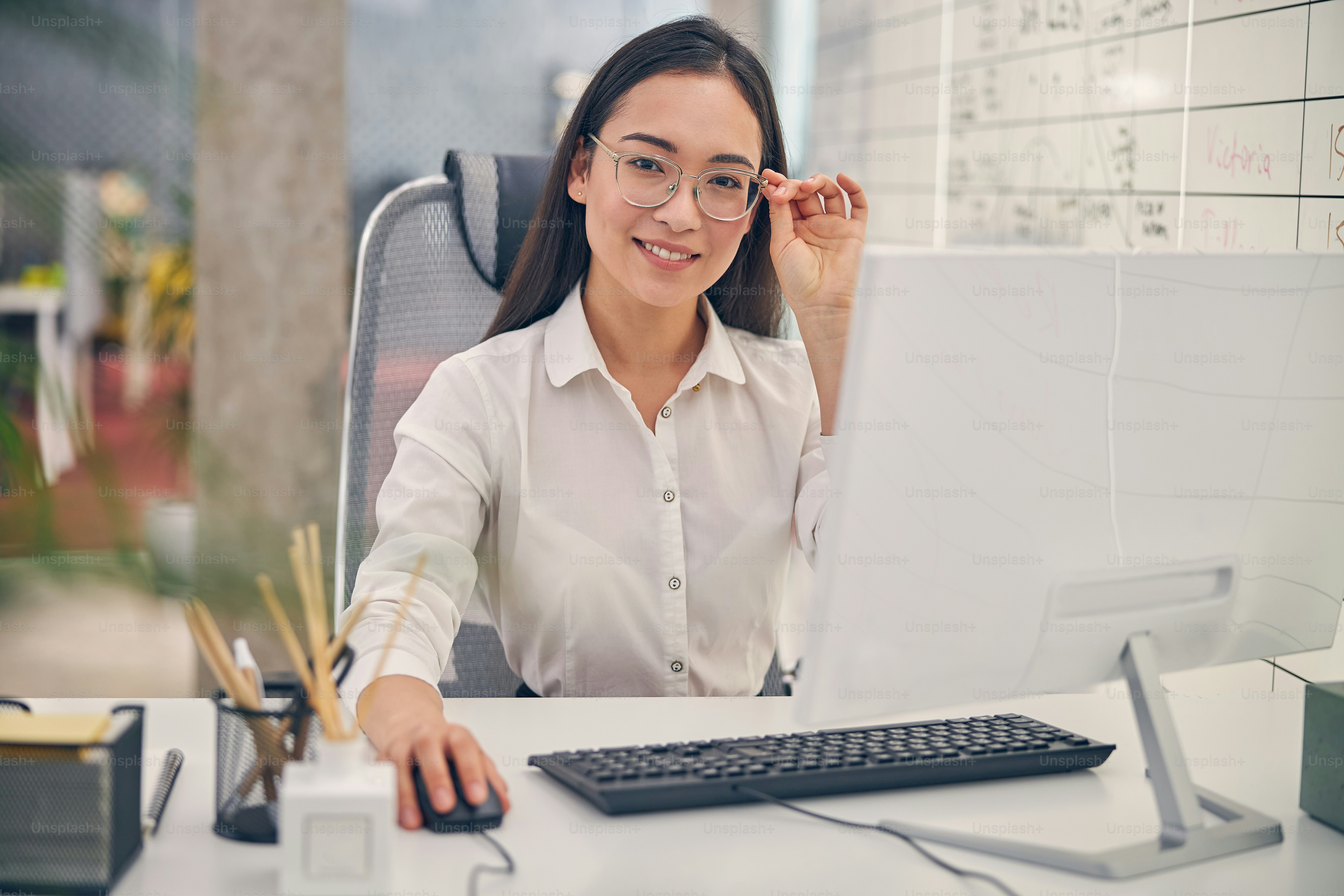 Person Smiling Computer Pictures | Download Free Images on Unsplash