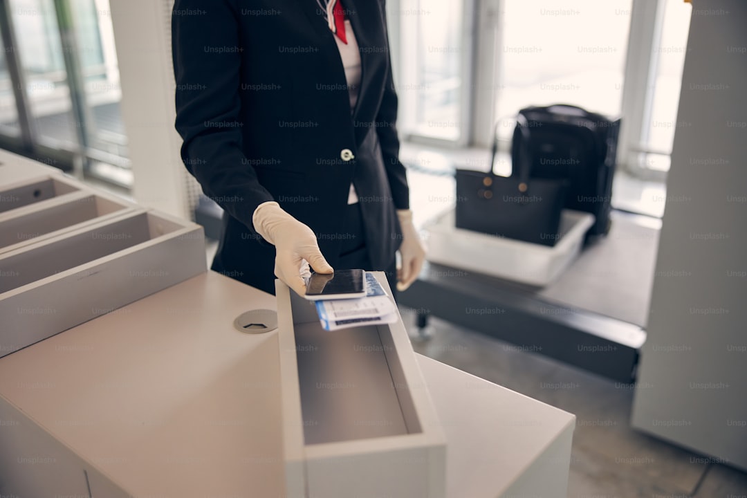 How to submit your customs declaration upon arrival — How to use Mobile Passport Control