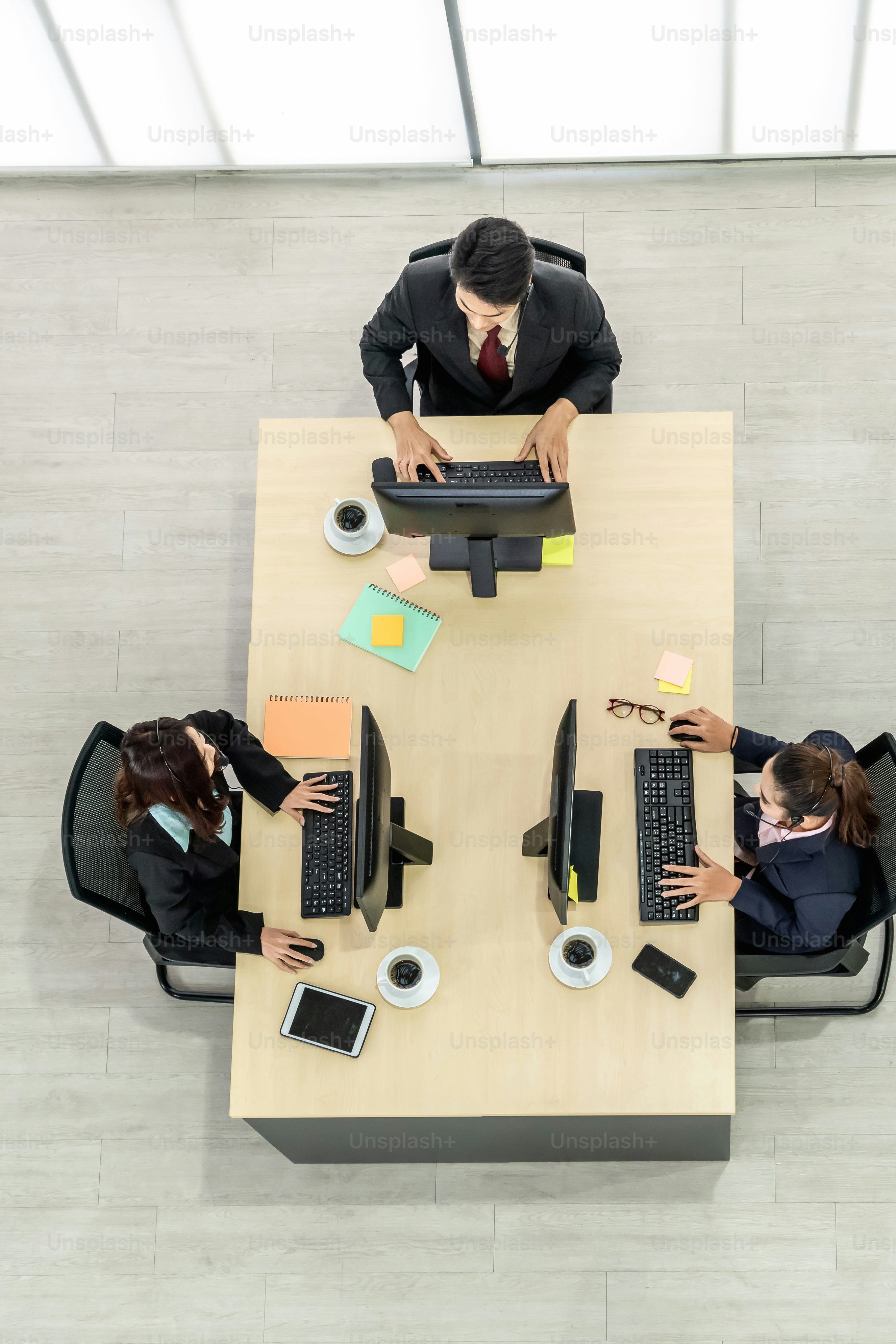 Sales Office Pictures | Download Free Images on Unsplash
