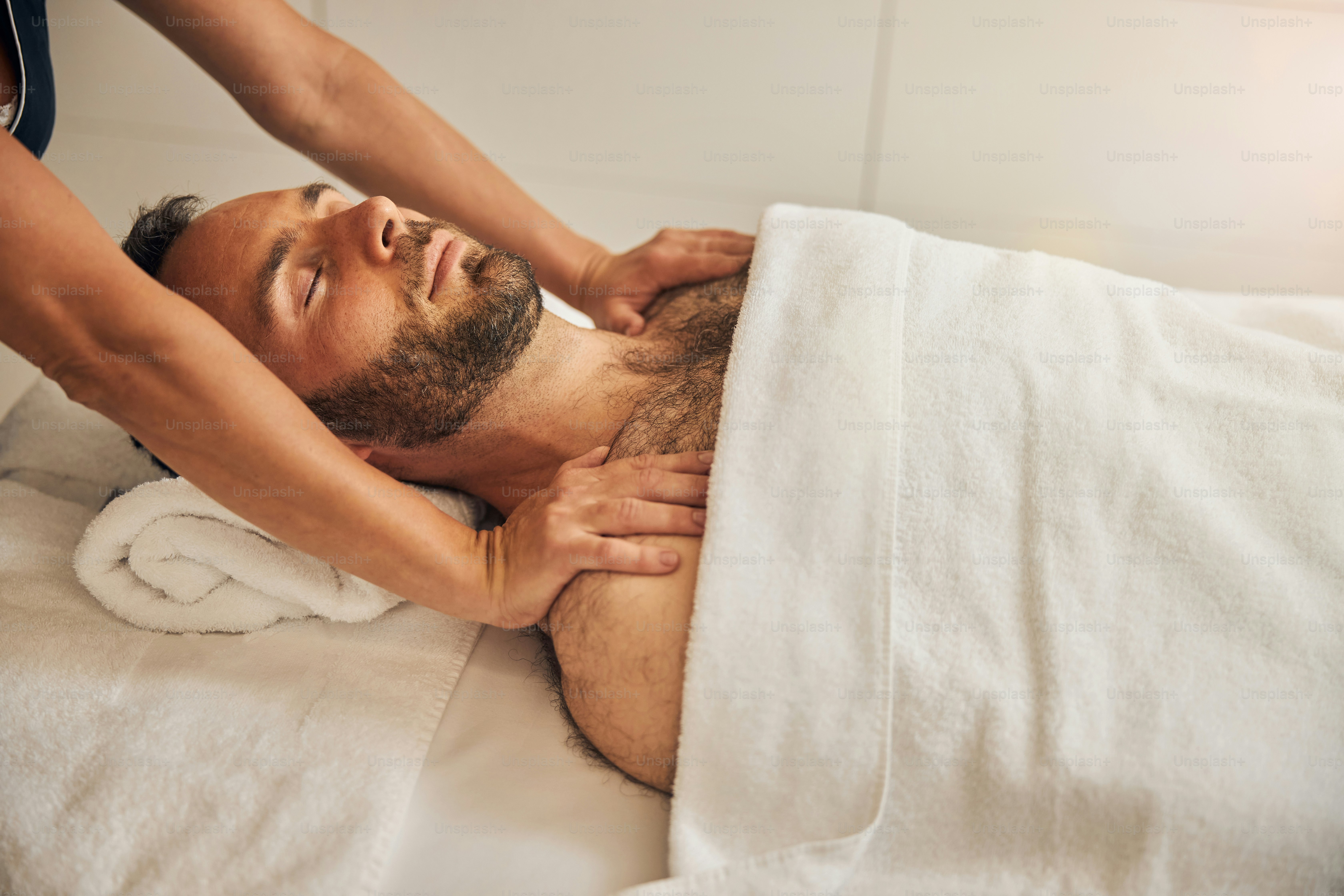 premium_photo-1661513899257-3247ef6d31ae?ixid=M3wxMjA3fDB8MXxzZWFyY2h8MTN8fGMlQzYlQTElMjBzJUUxJUJCJTlGJTIwc3BhJTIwcGglRTElQkIlQTVjJTIwaCVFMSVCQiU5M2klMjBoJUUxJUJBJUFEdSUyMGNvdmlkJTIwaGklRTElQkIlODd1JTIwcXUlRTElQkElQTN8ZW58MHx8fHwxNzQ5Njc0Nzc4fDA\u0026ixlib=rb-4.1.0