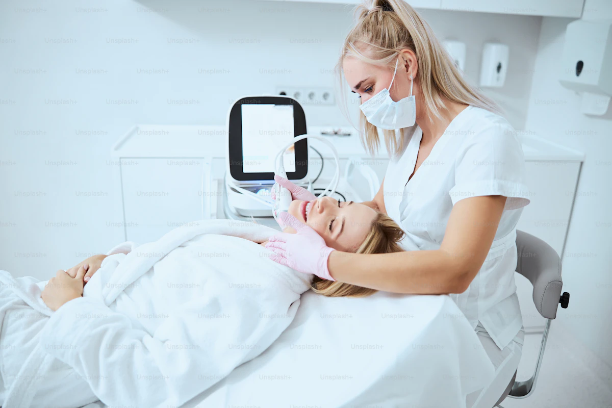Aparatología y maquinaria estética profesional