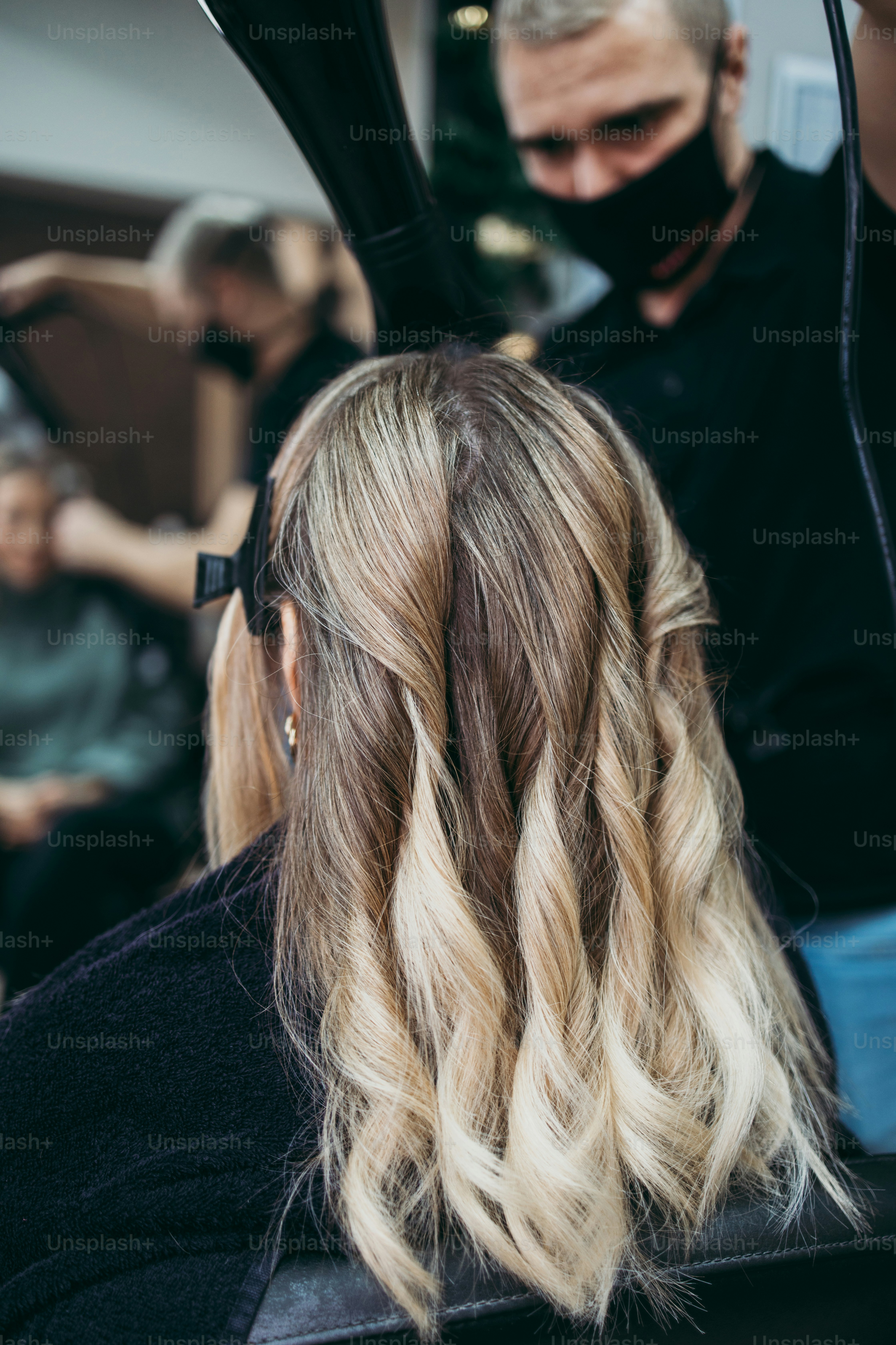 Beautiful Hairstyle Of Woman After Dyeing Hair And Making Highlights In 