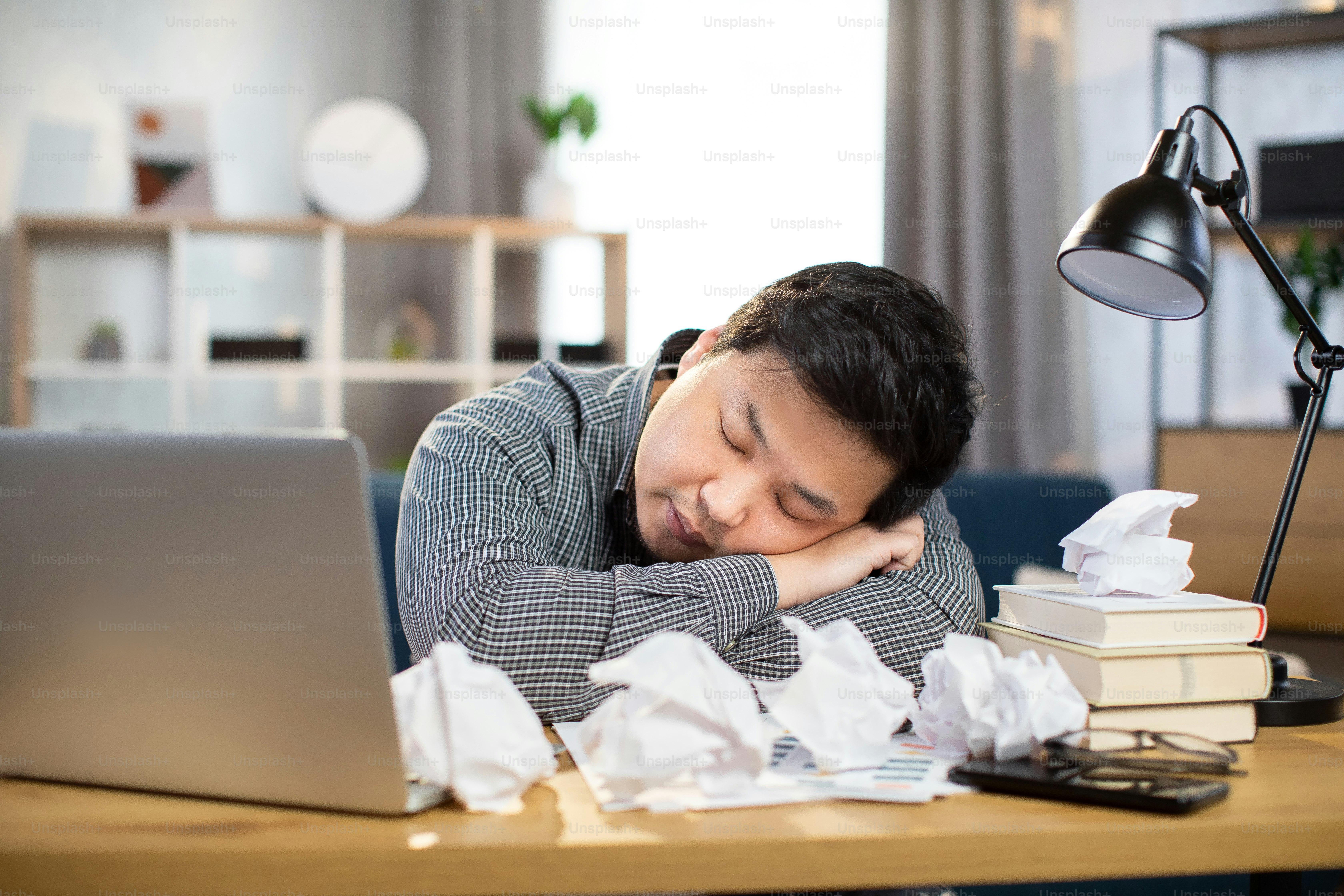 Imágenes de Dormir En El Escritorio | Descarga imágenes gratuitas en  Unsplash, image size:3000x2000