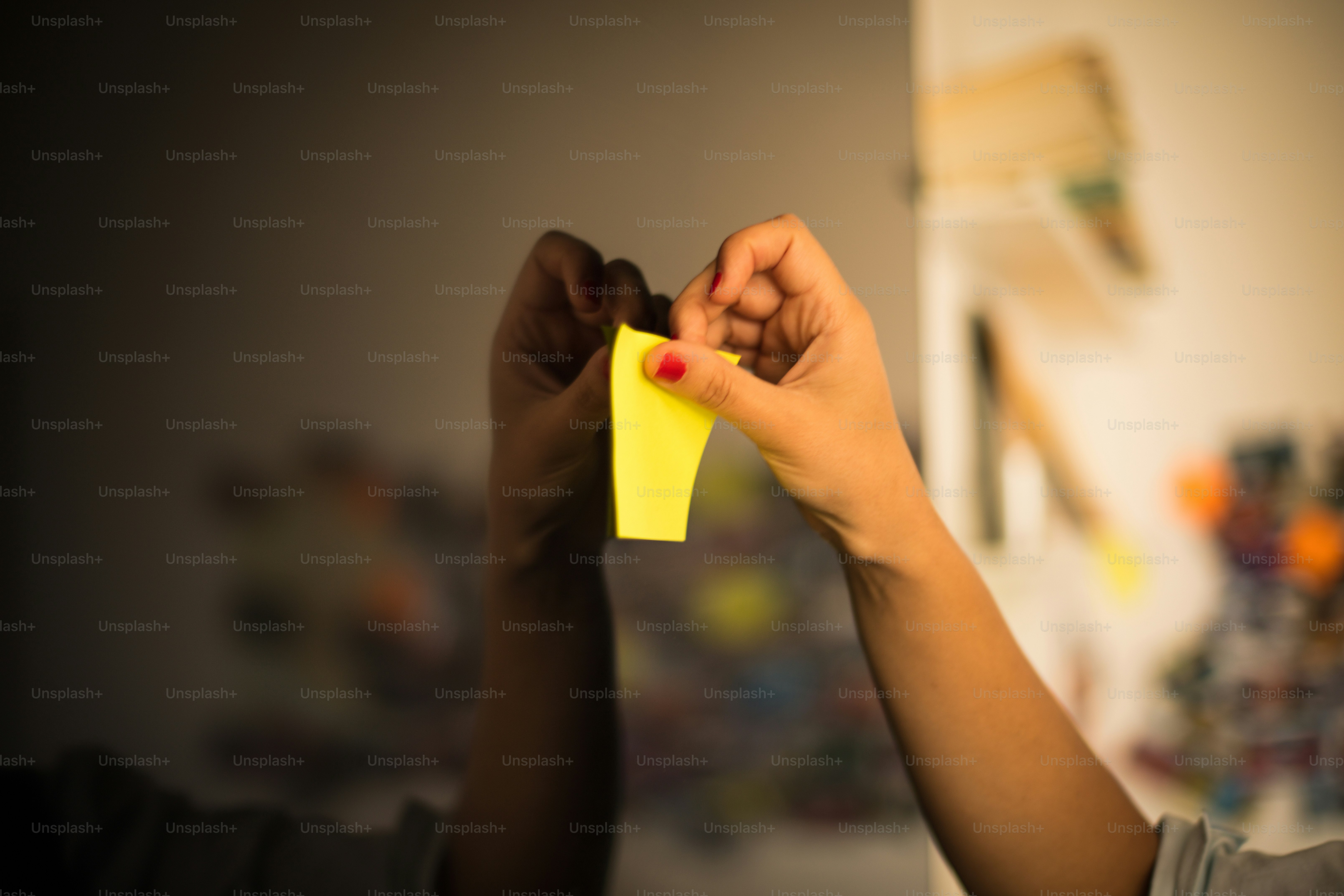 Femme du FBI en fonction.