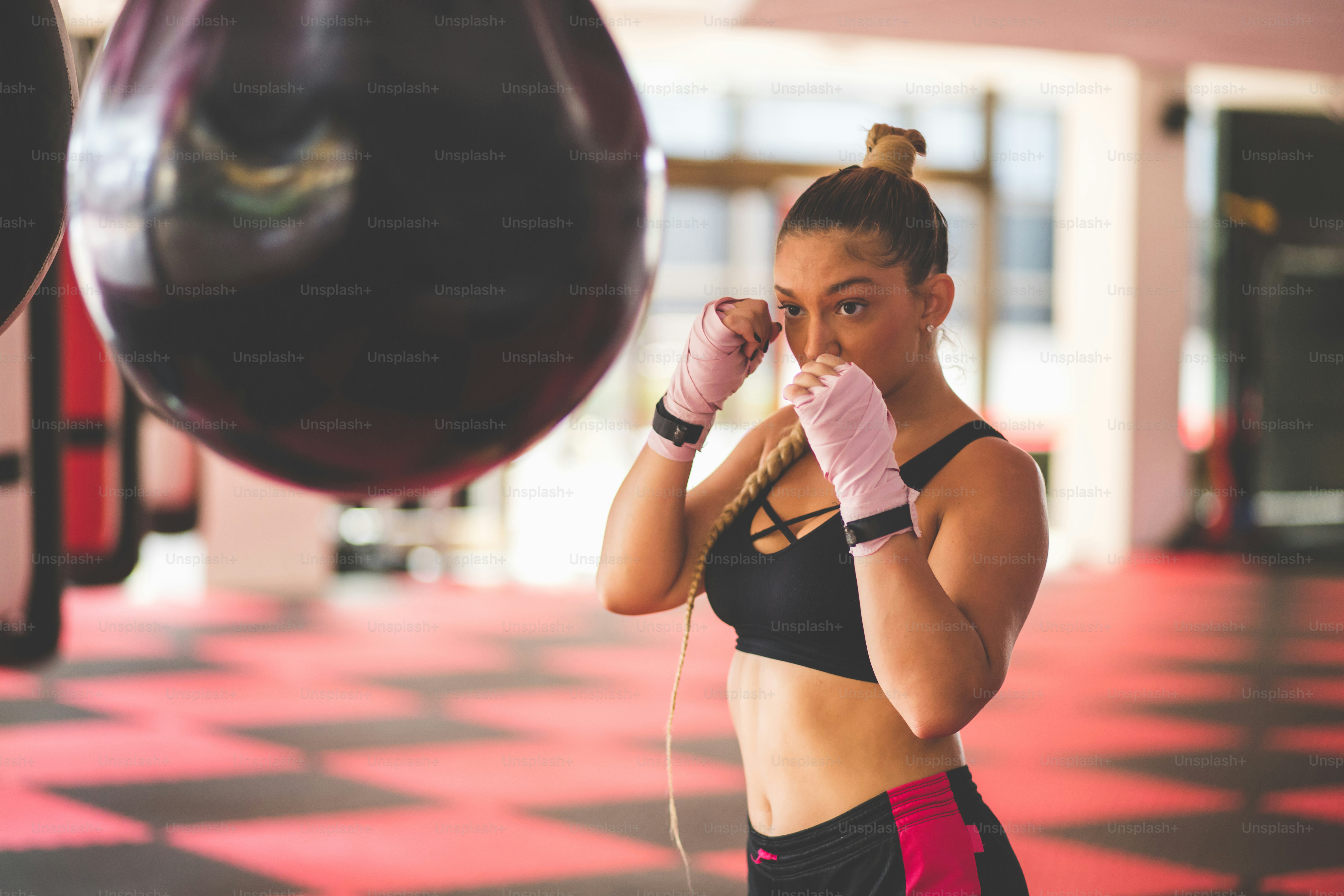 여자 복서 펀칭 가방.