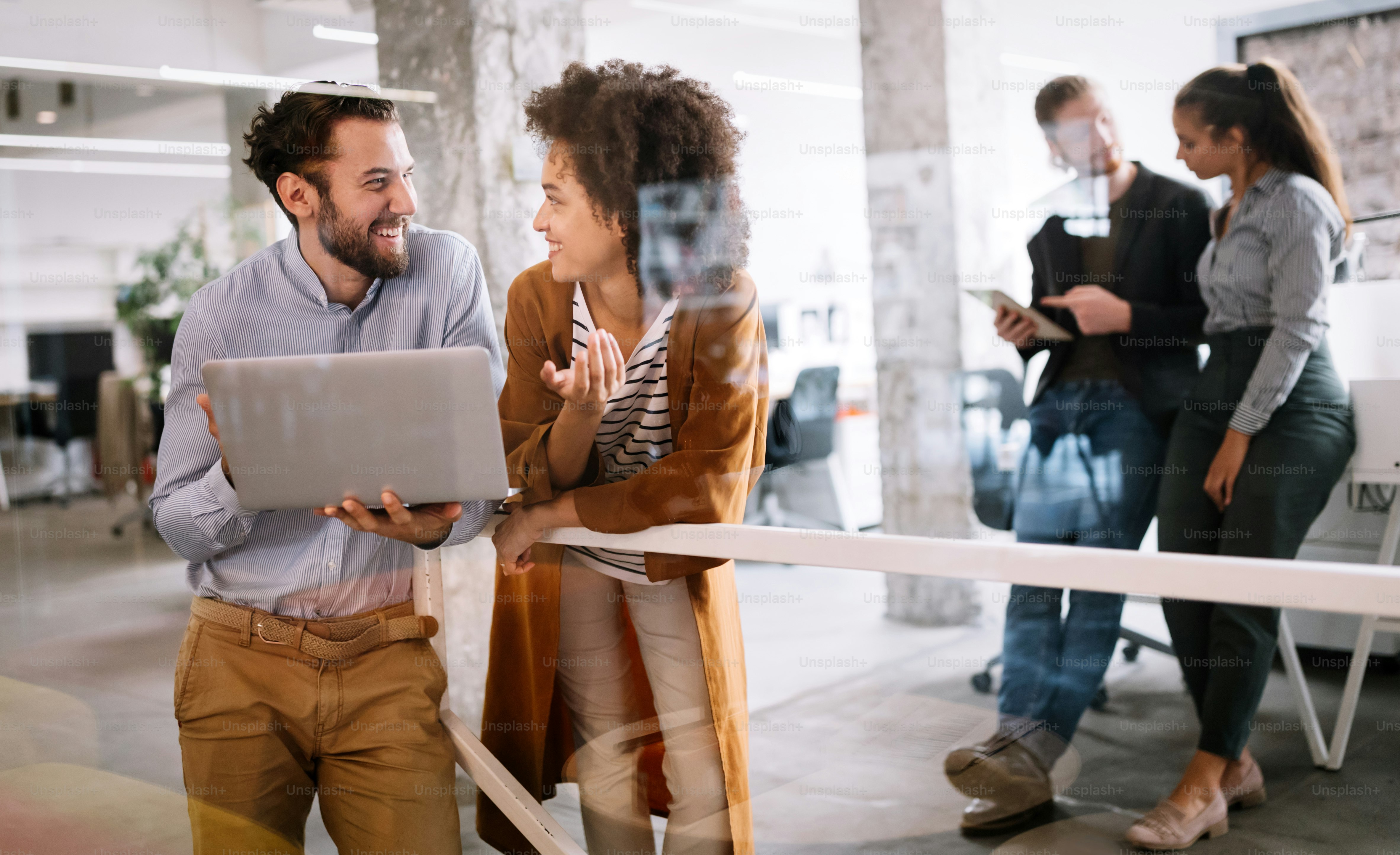 Collaboration and analysis by business people working together in ...