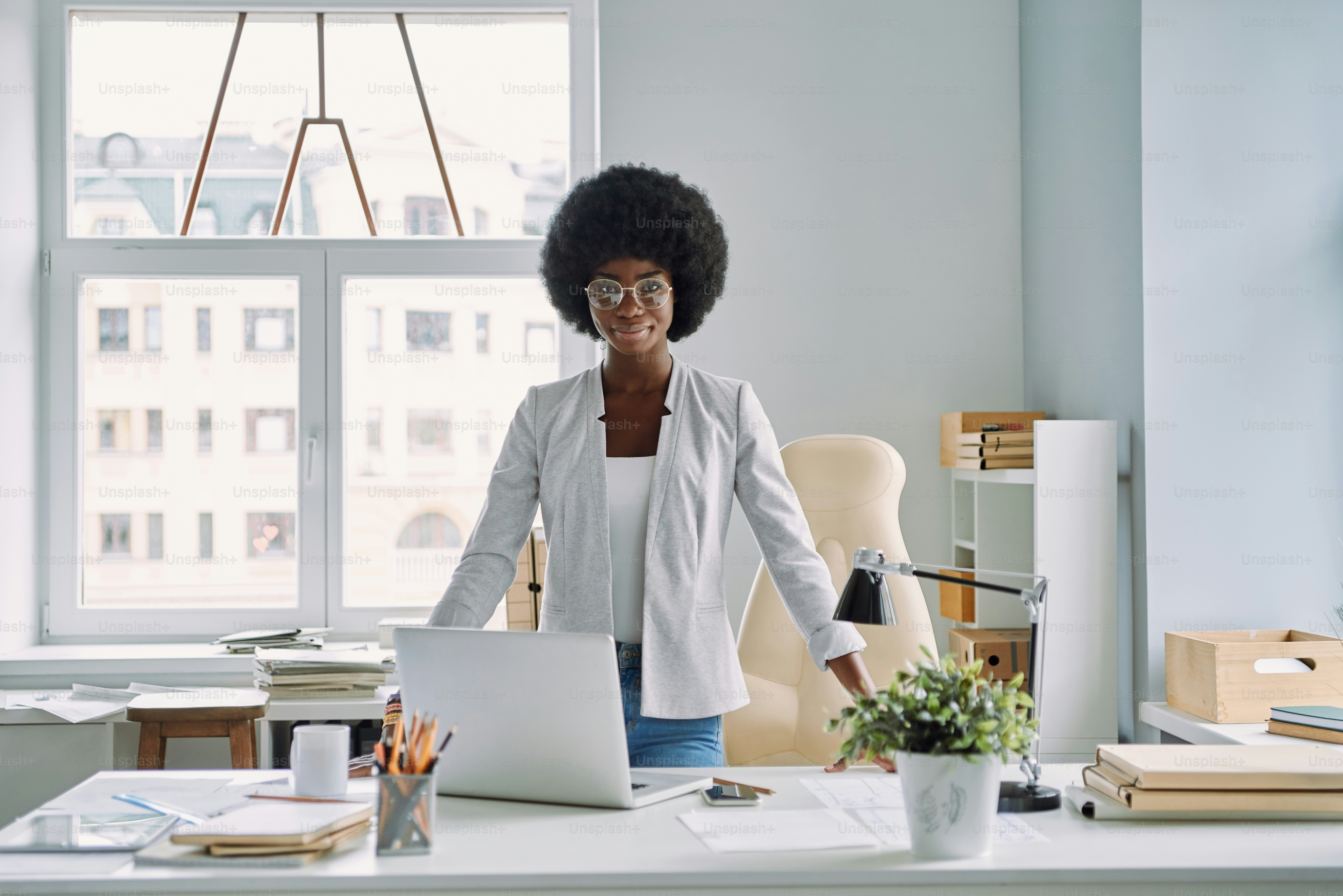 Black Woman Office Pictures | Download Free Images on Unsplash
