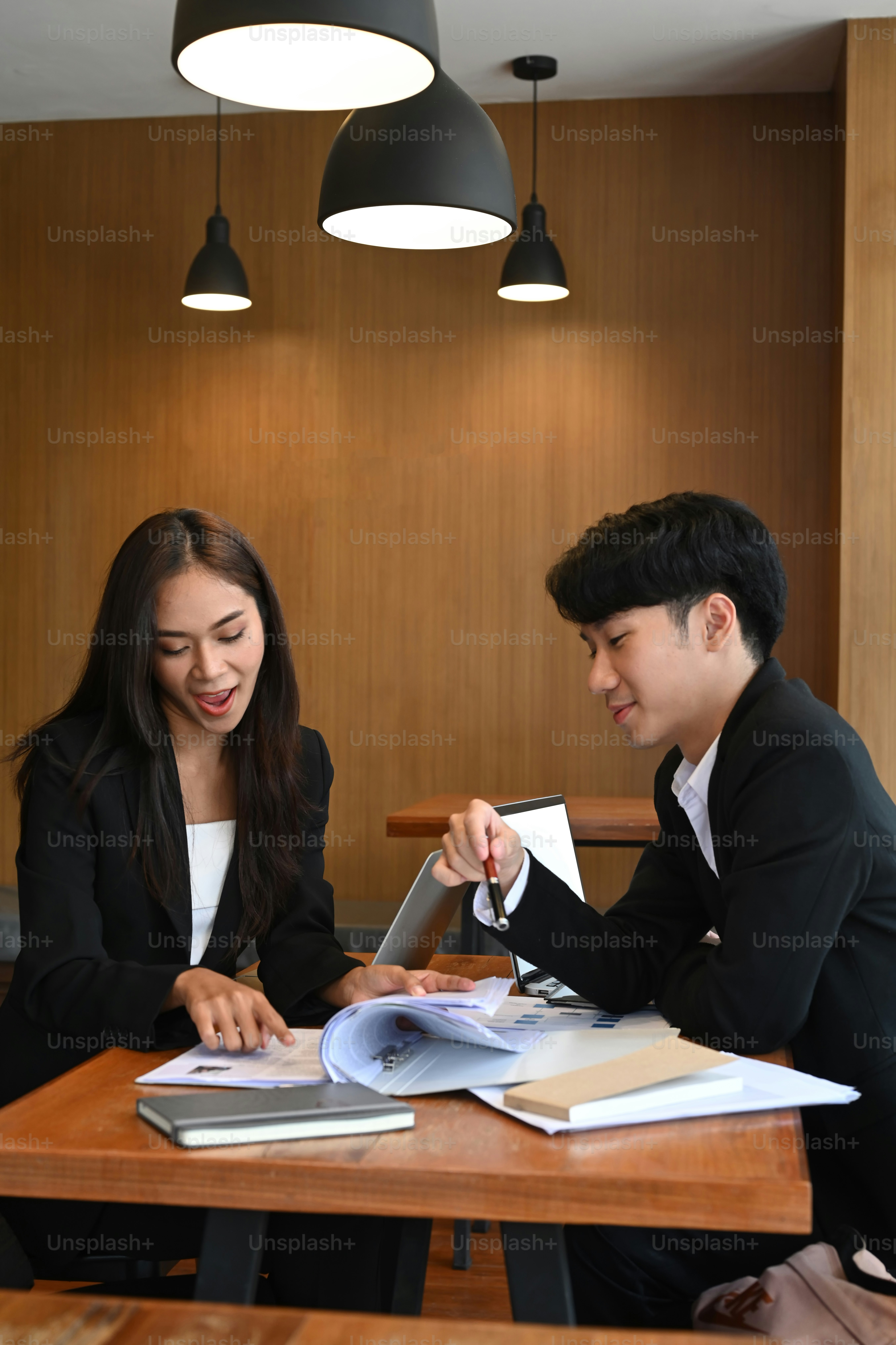 "International University In Bangkok"