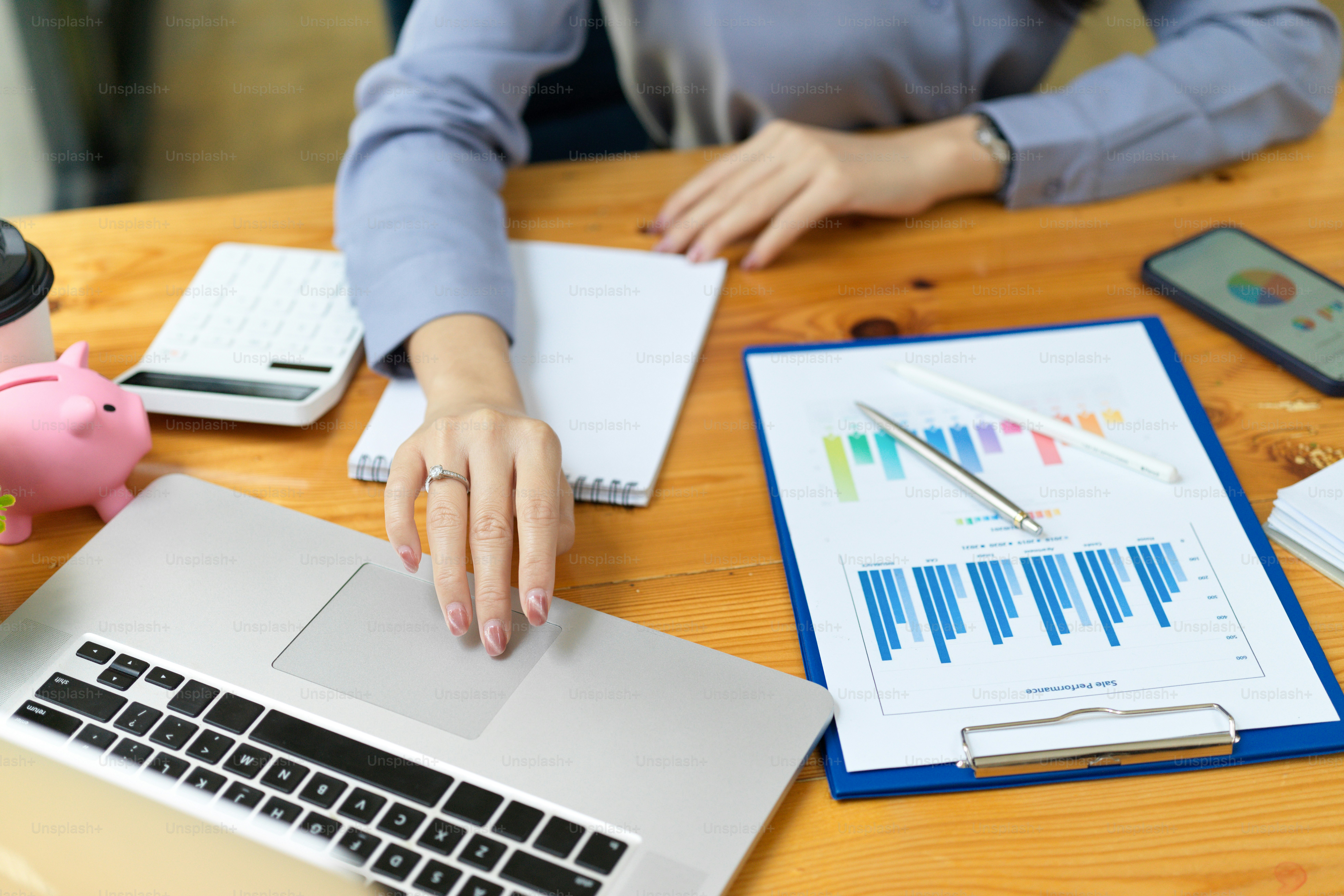 Standar Profesional Agen Asuransi yang Ideal di Indonesia