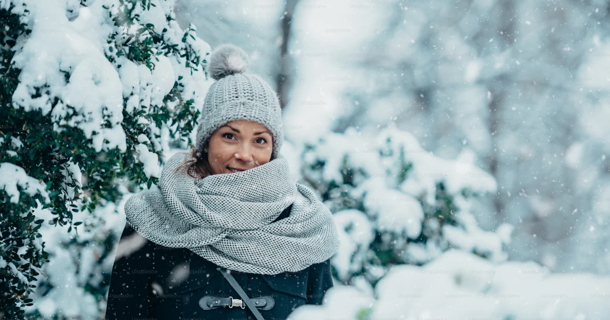 Bequemer Laden Donna Invernale Cappello Pon Pon Sciarpa Lunga Guanti Touch Screen, Termici Beanie Berretto con Fodera in Pile Sciarpe, Regalo Natale Bequemer Laden Donna Invernale Cappello Pon Pon Sciarpa Lunga Guanti Touch Screen, Termici Beanie Berretto con Fodera in Pile Sciarpe, Regalo Natale