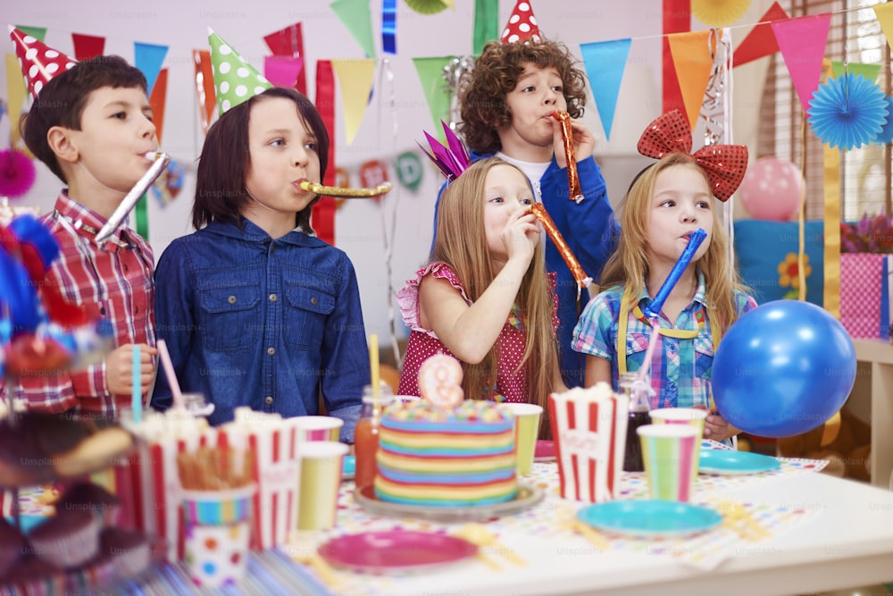 Gran ruido en la fiesta de cumpleaños de los niños