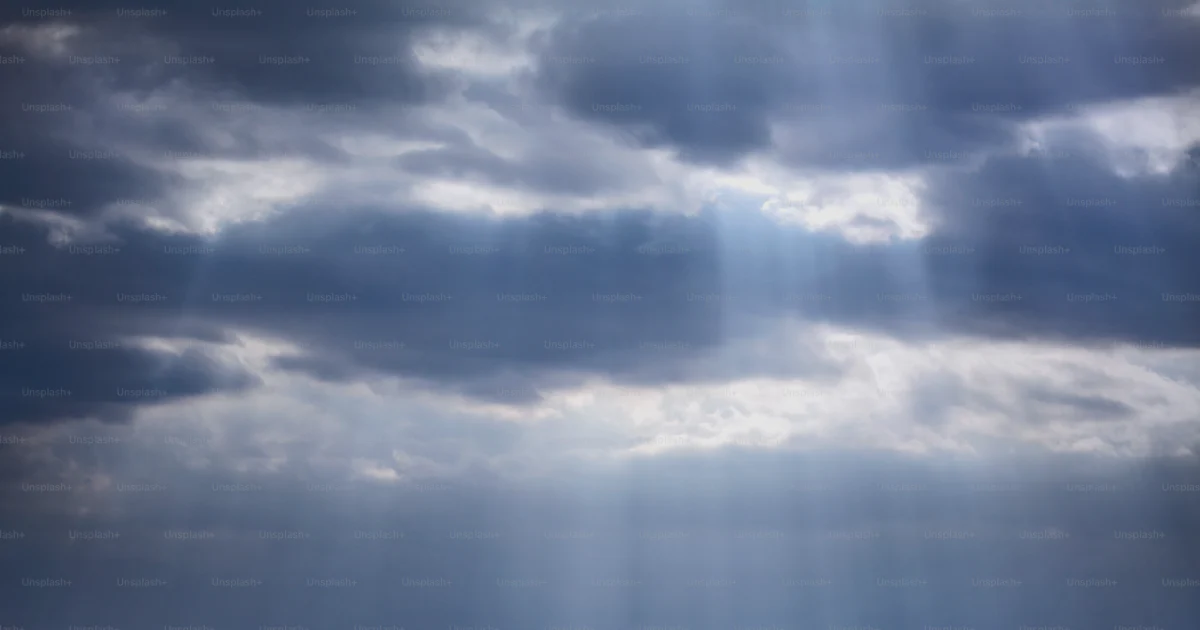 Unsplash Light Rays The migration continues under strange rays of light photo – Food Image ...