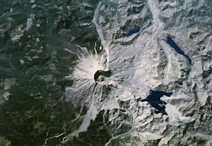 산맥의 위성 이미지