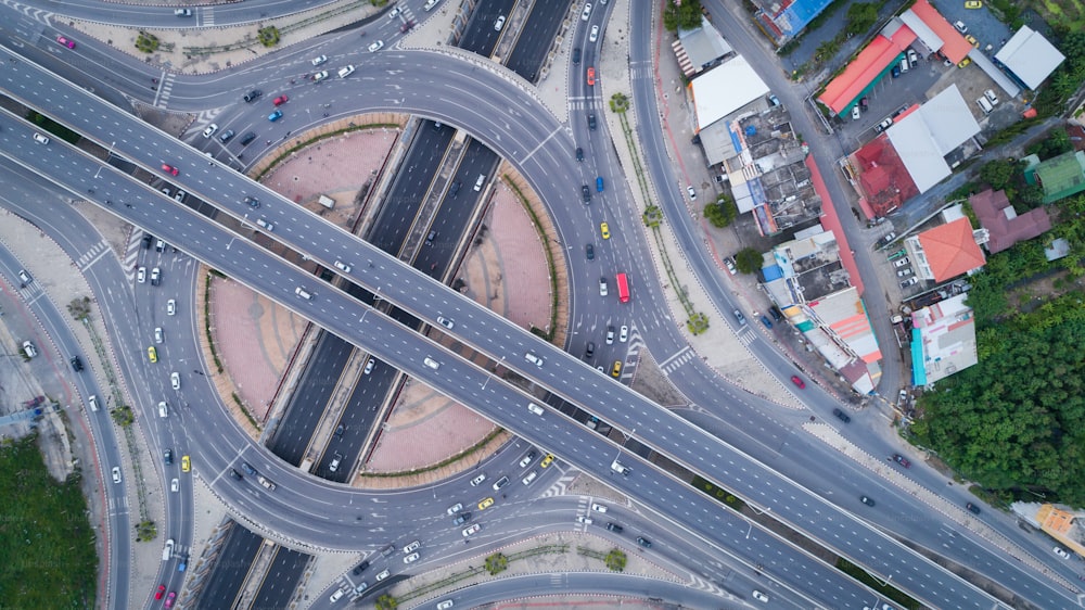 Luftbild Autobahn Straße oder 4 Wege Haltestelle Straßenkreuzung Kreis für Verkehr oder Transportkonzept.