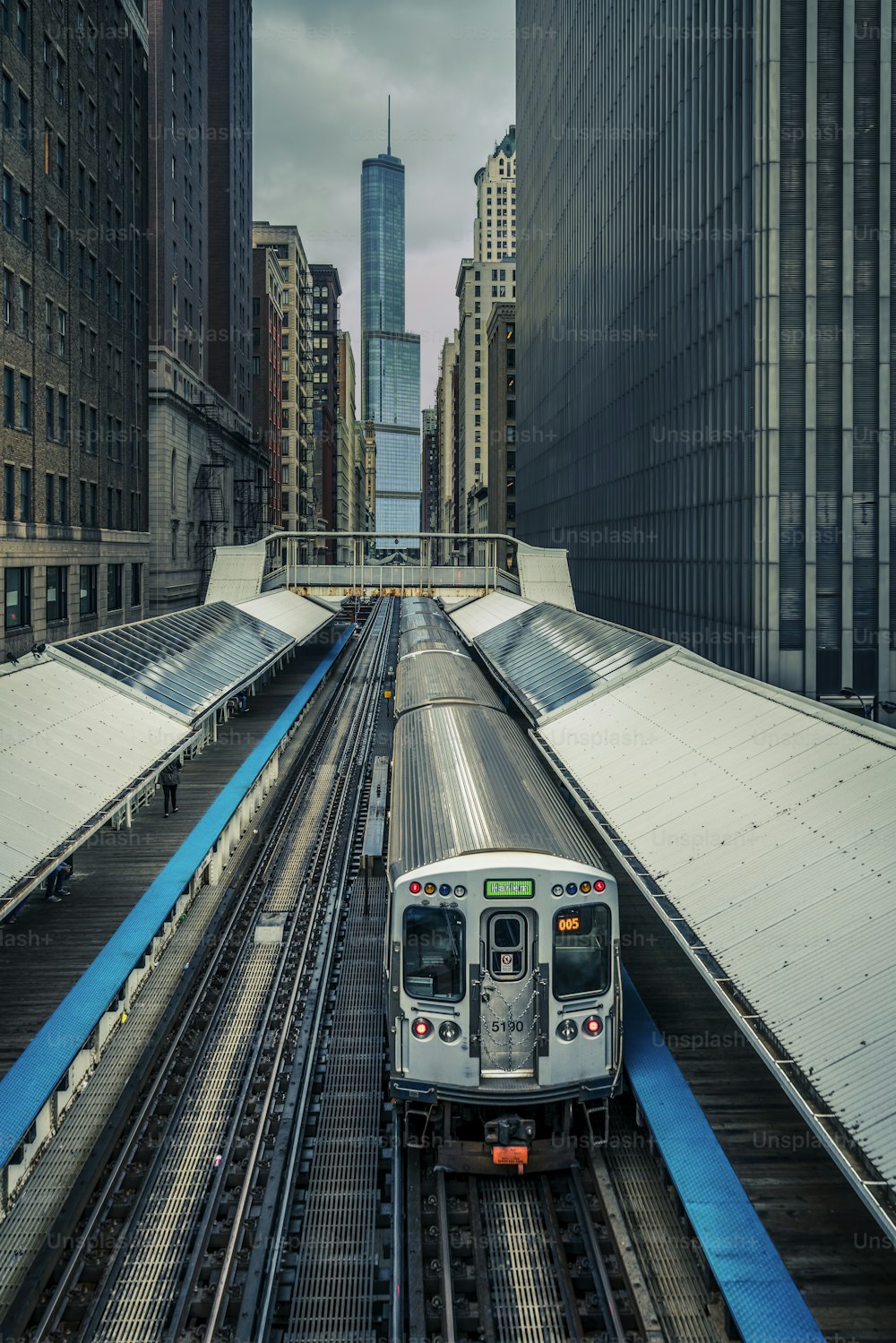 Linea Adams Wabash Train verso Chicago Loop a Chicago
