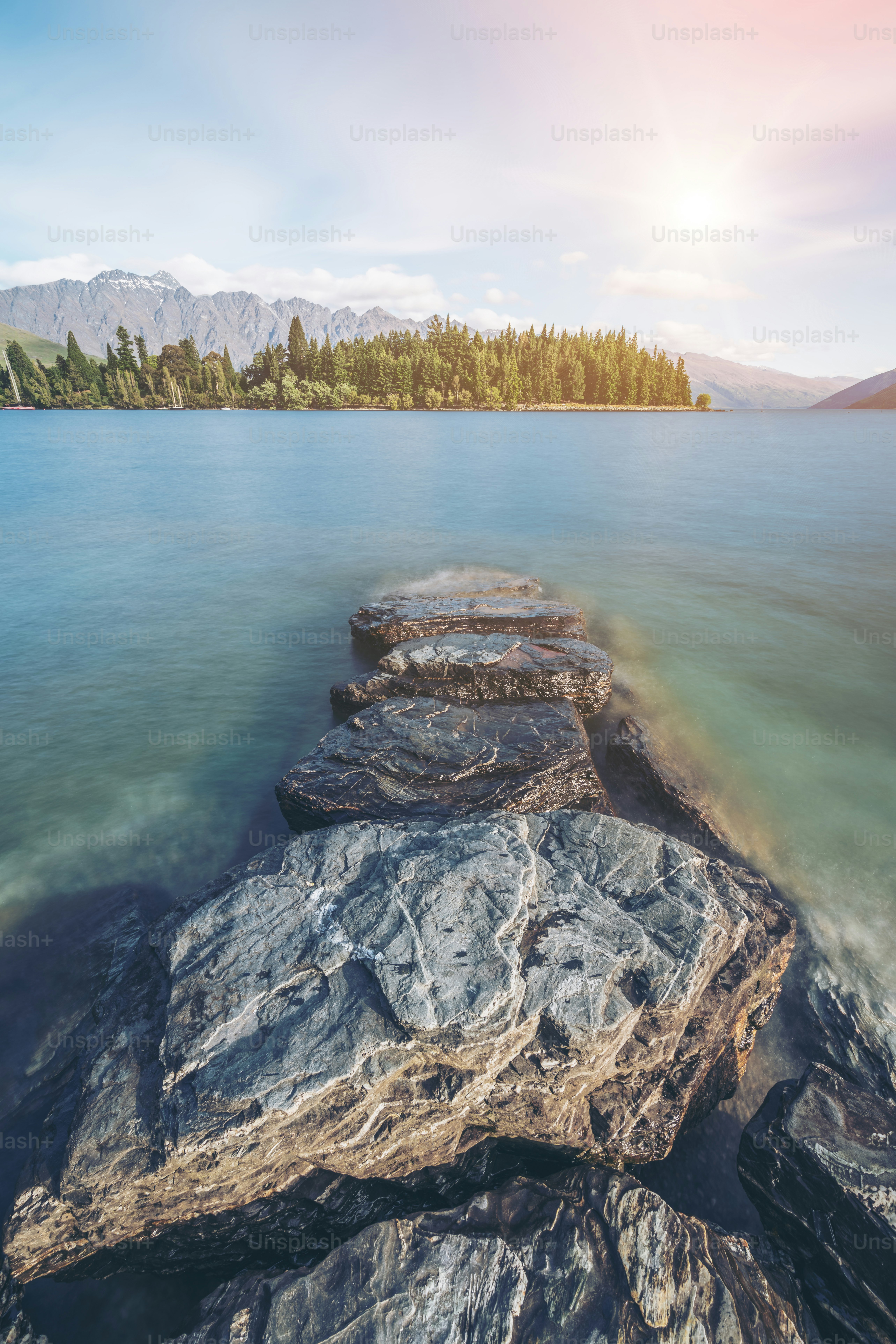 Beach of Lake Wakapitu in Queenstown, New Zealand 's South Island.