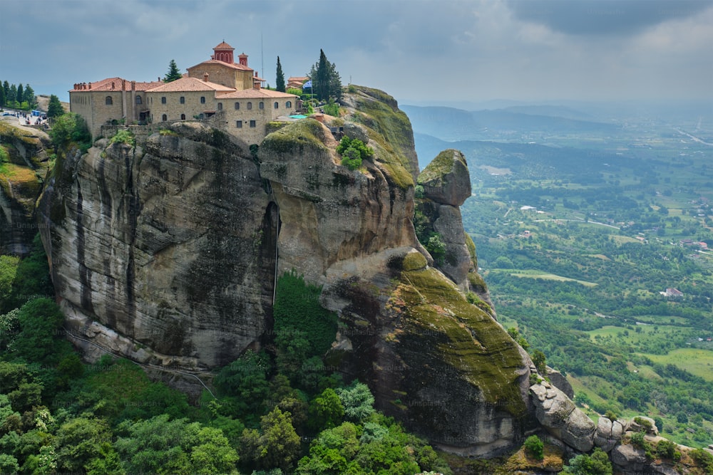 Monastério de Santo Estêvão no famoso destino turístico grego Meteora na Grécia