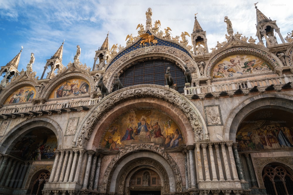 Catedral de São Marcos (Basilica di San Marco) na praça de São Marcos (Piazza San Marco) em Veneza, Italy