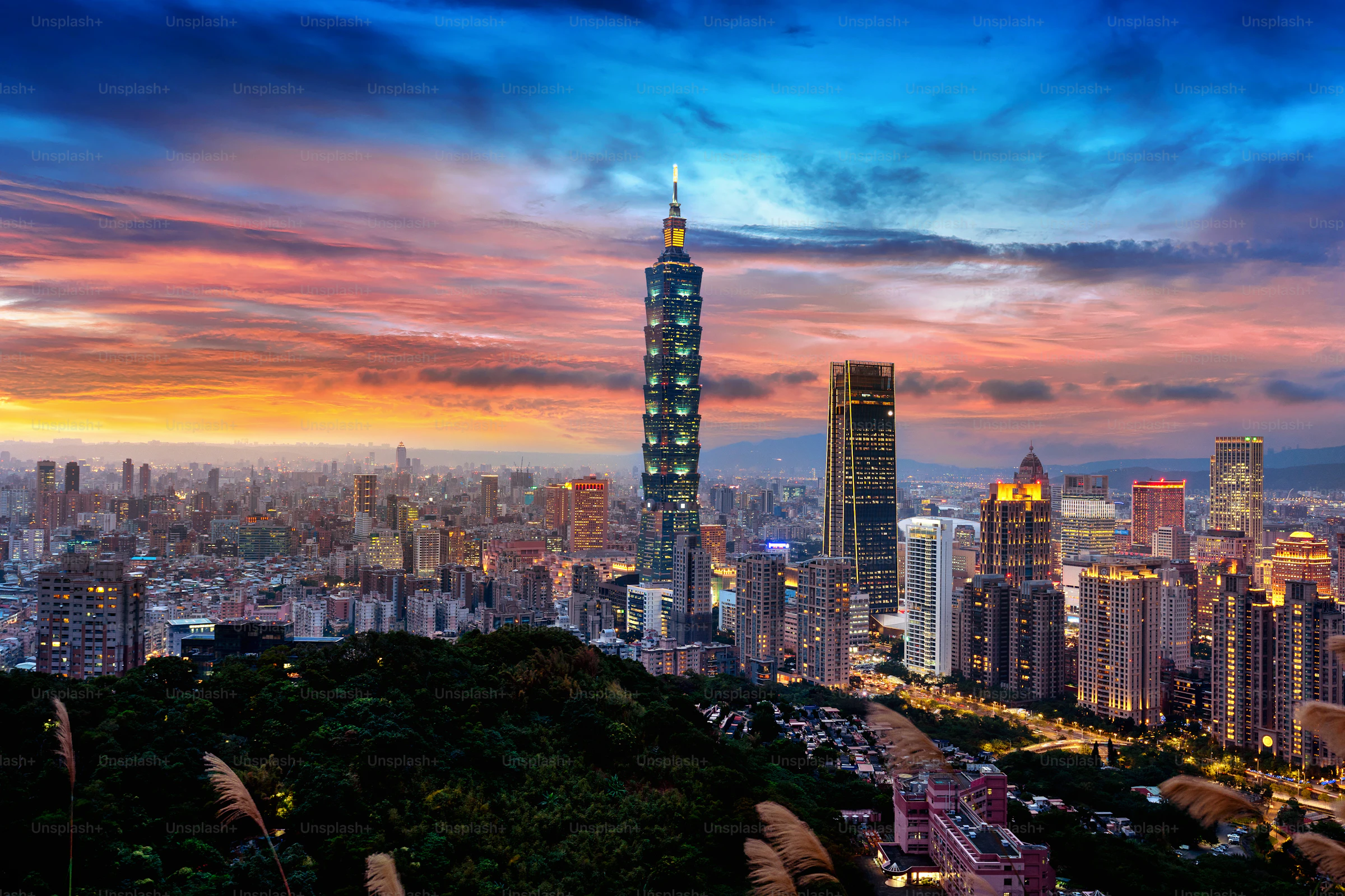 Taipei 101 Skyline