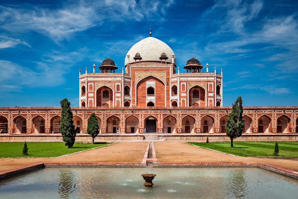 Humayuns Grab. Delhi, Indien. UNESCO-Weltkulturerbe. Frontalansicht