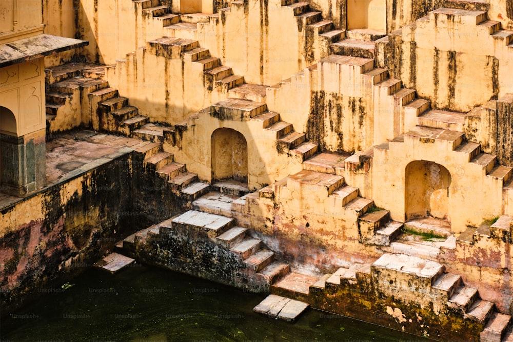 Panna Meena ka Kund pozzo a gradini in Amber, Jaipur, Rajasthan, India