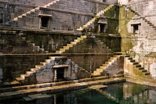 Toorji Ka Jhalra Bavdi famoso in tutto il mondo passo pozzo a gradini. Jodhpur, Rajasthan, India