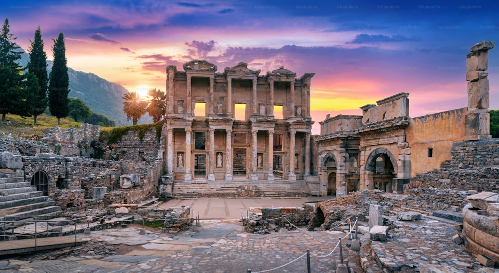 Biblioteca di Celso nell'antica città di Efeso a Izmir, in Turchia.