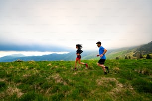 Training for a couple of long distance trail running athletes in the mountains