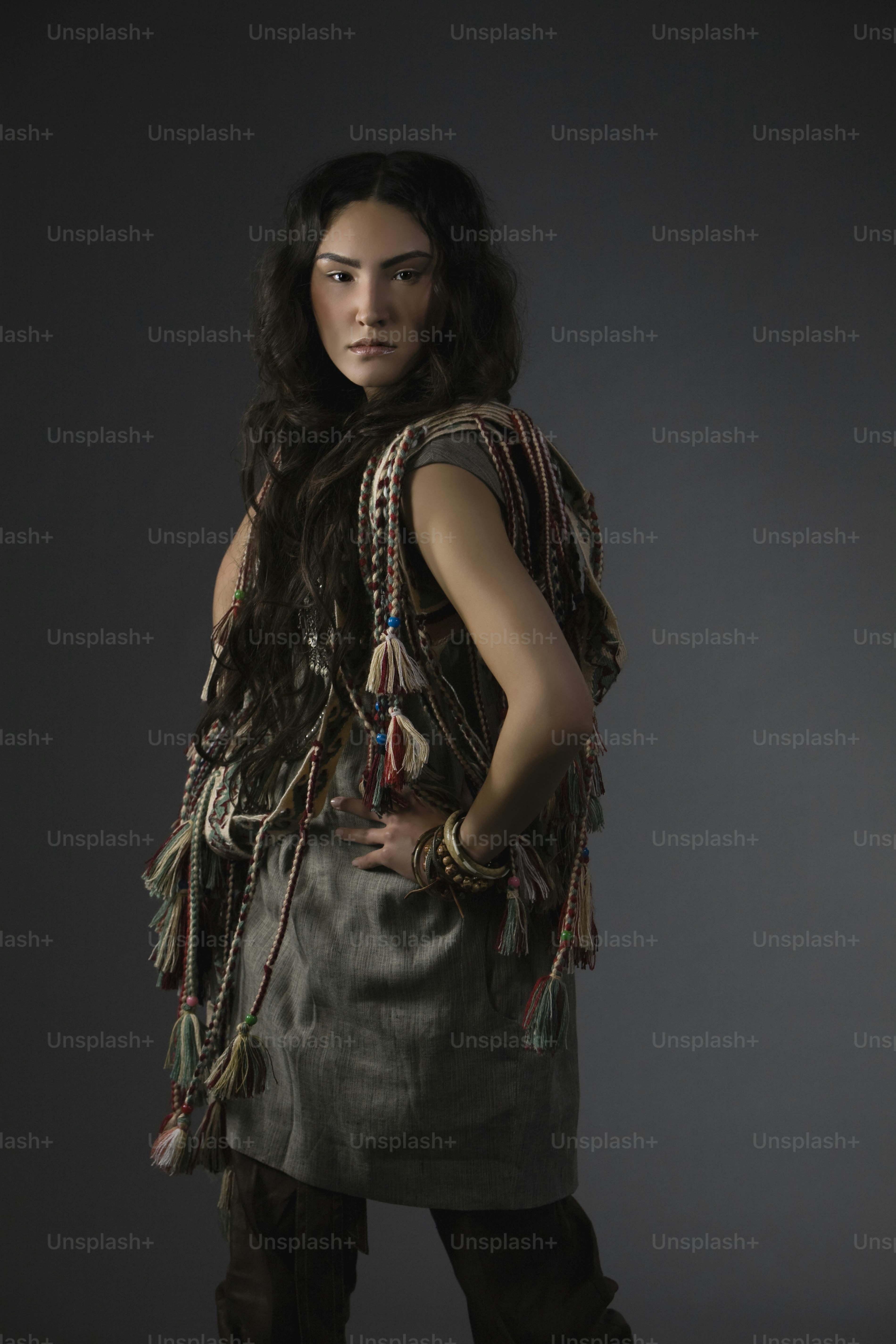 A woman with long hair wearing a dress photo – Fashion Image on Unsplash