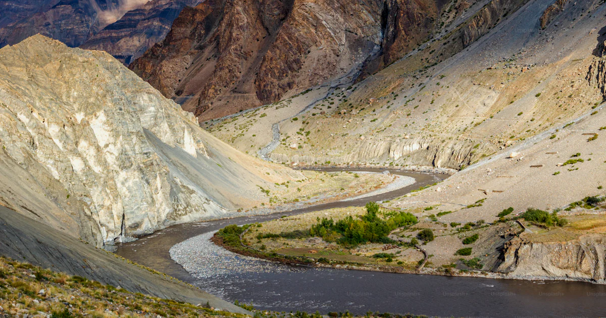 Foto zum Thema SpitiTal im HimalayaGebirge und SpitiFluss, Himachal