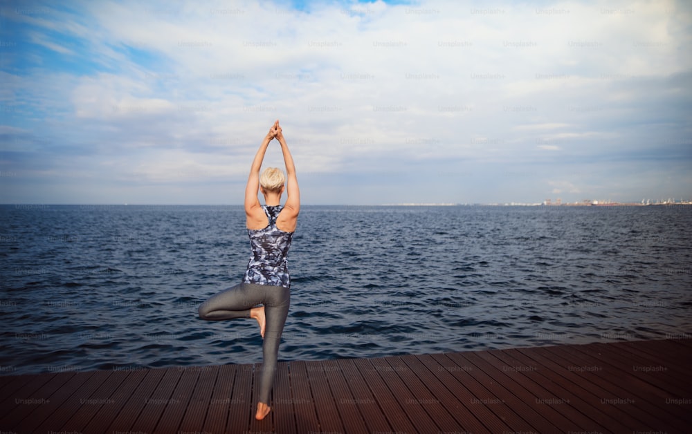 Praia Do Yoga Fotos  Baixe imagens gratuitas na Unsplash