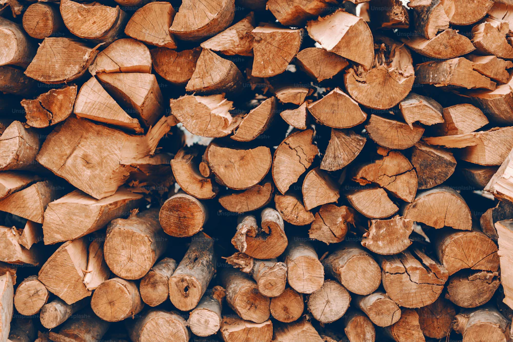 Holzlagerschrank aus Metall