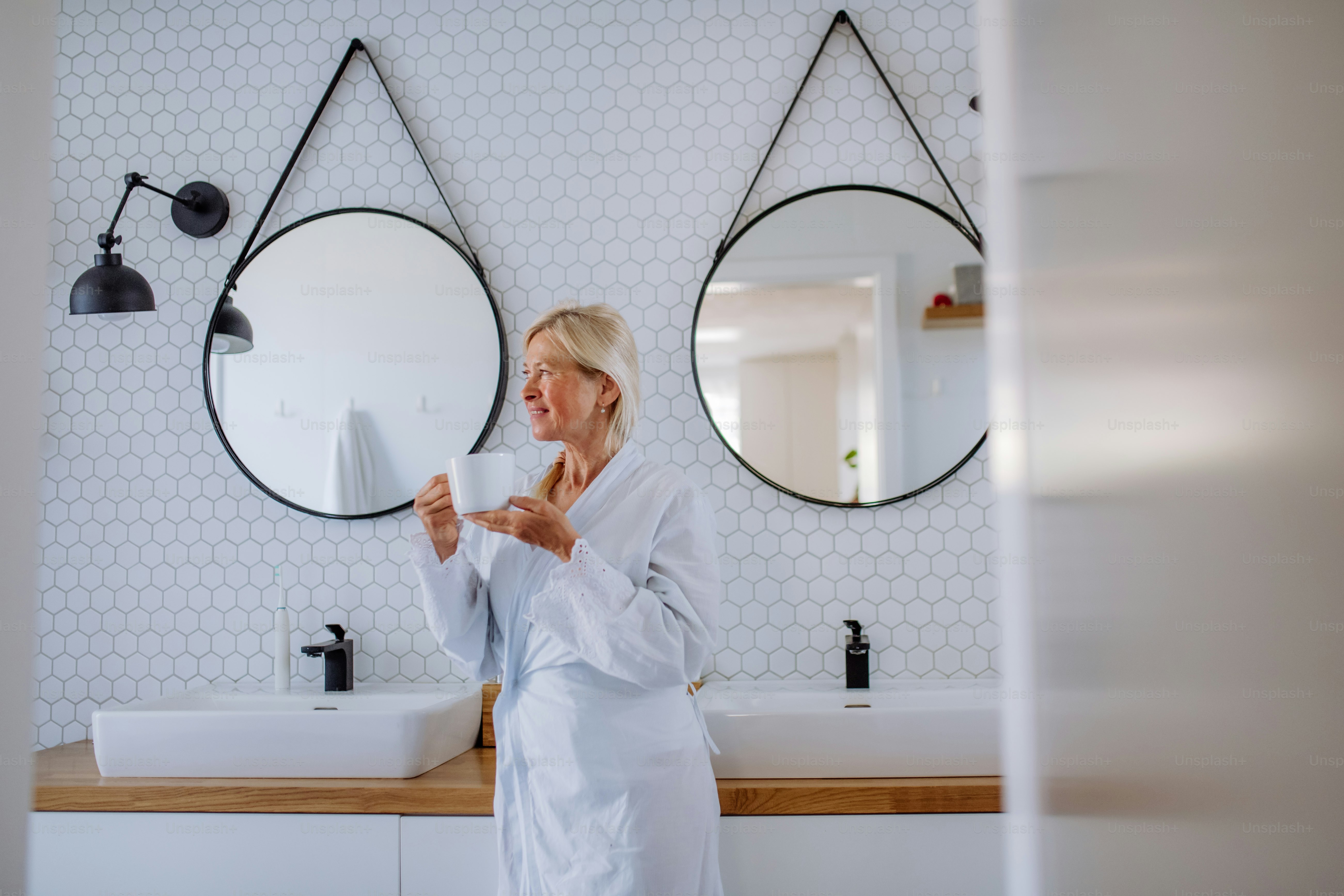 7 Maid Cleaning Secrets to Keep Your Bathroom Sparkling
