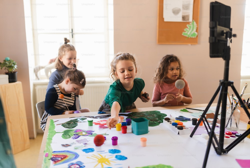 ART AND CRAFT CLASS – KIDS COLLEAGUE GROUP