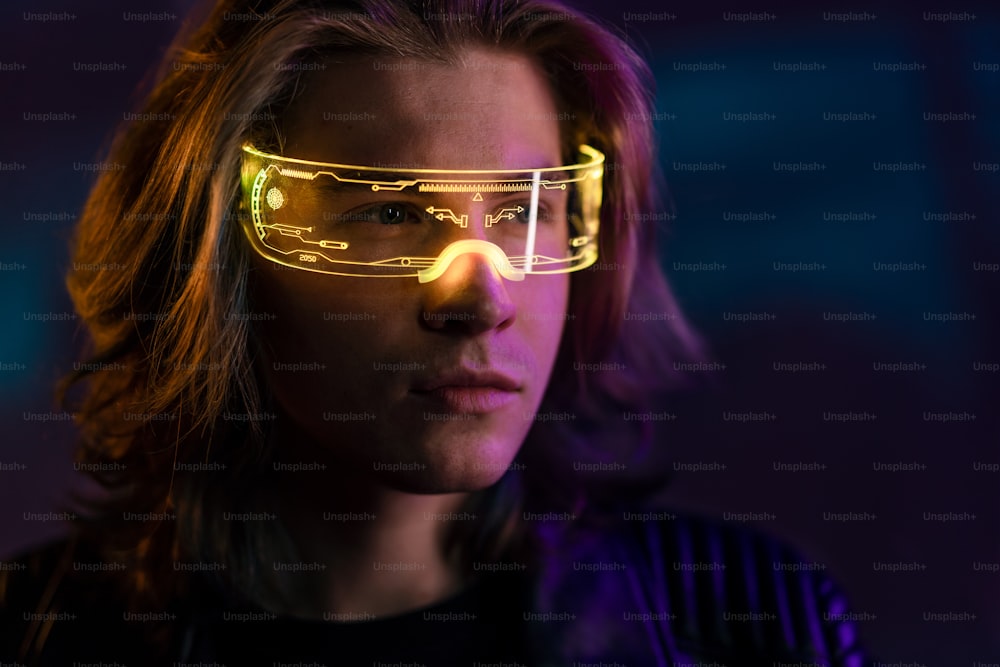 Metaverse digital cyber world technology, retrato de um jovem com óculos inteligentes, estilo de vida futurista