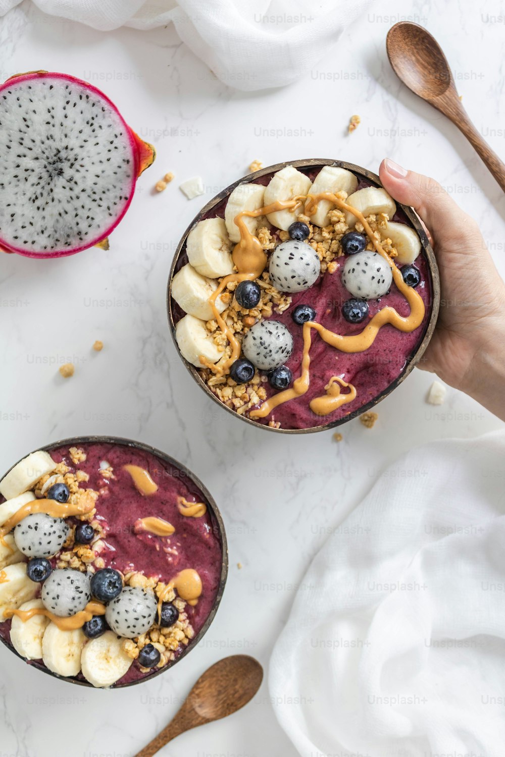 a couple of bowls of food on a table