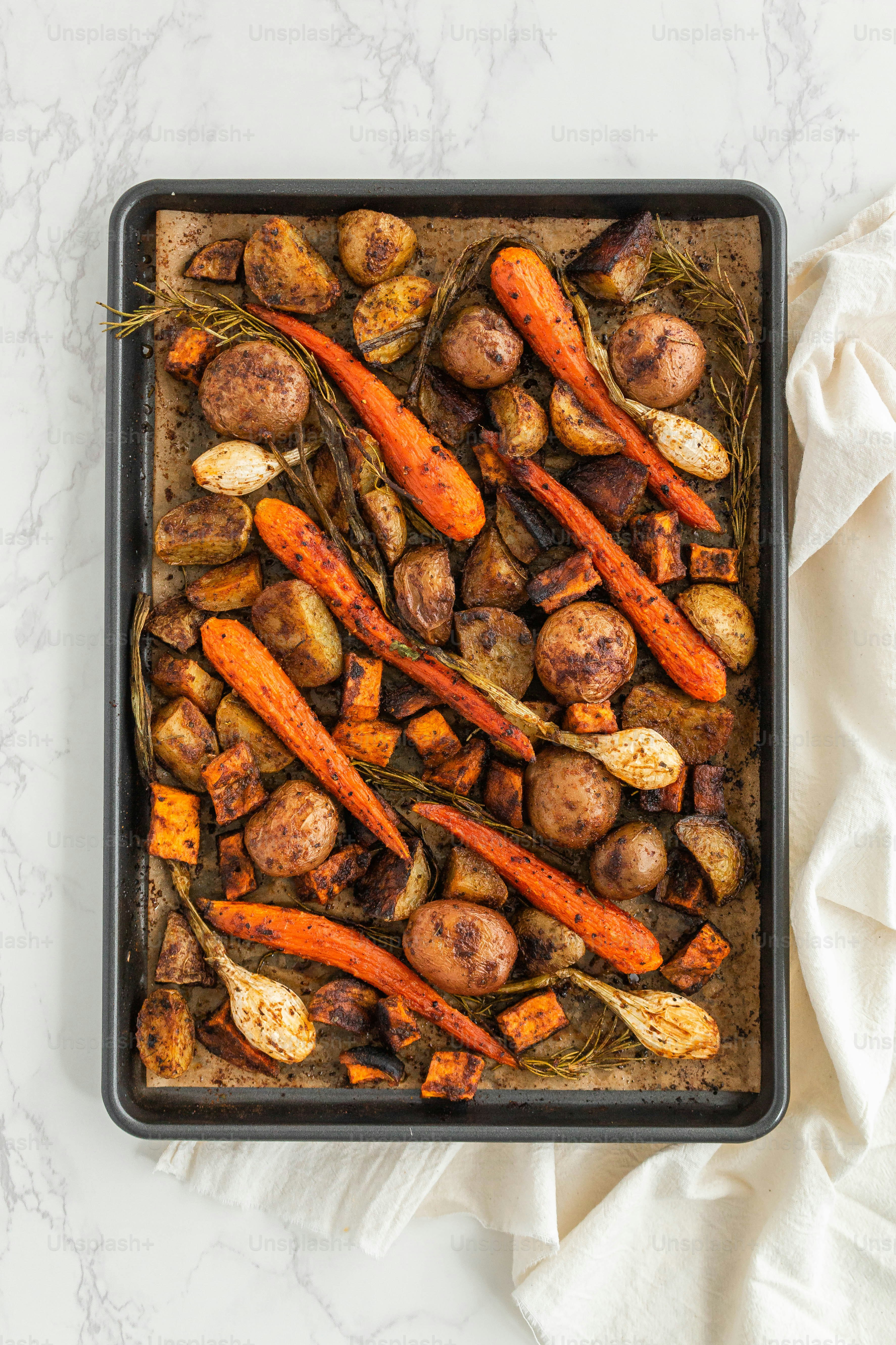 premium_photo-1663840344832-2b69b167acd7?ixid=M3wxMjA3fDB8MXxzZWFyY2h8MTN8fHNtYWxsJTIwYmF0Y2glMjBwcmVtaXVtJTIwcm9hc3R8ZW58MHx8fHwxNzU4NDY4MDE5fDA\u0026ixlib=rb-4.1.0