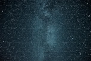 Der Nachthimmel mit Sternen und der Milch