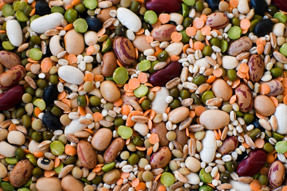 a mixture of beans, peas, and carrots
