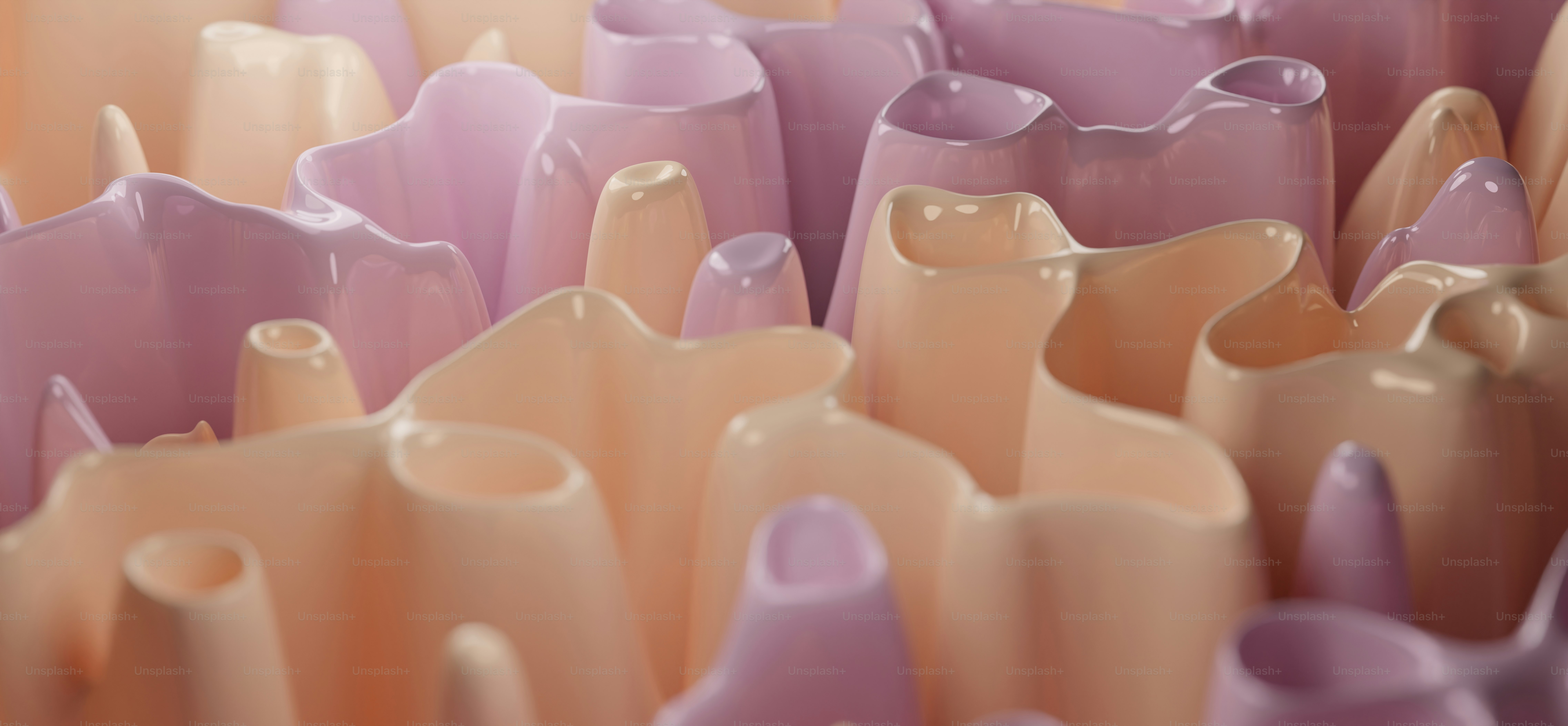 Ein Haufen Vasen, die alle verschiedene Farben haben